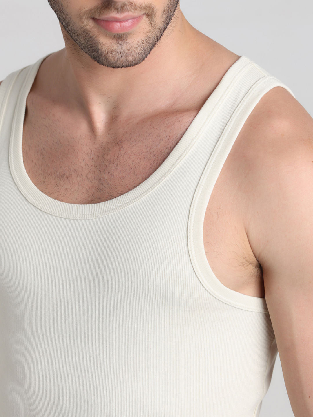 White Crew Neck Fashion Vest