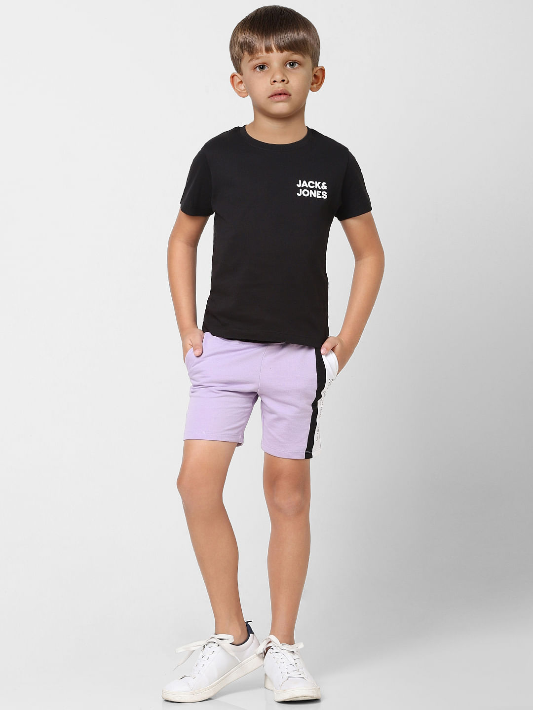 Boys Black Logo Print Crew Neck T-shirt - 4/5Y
