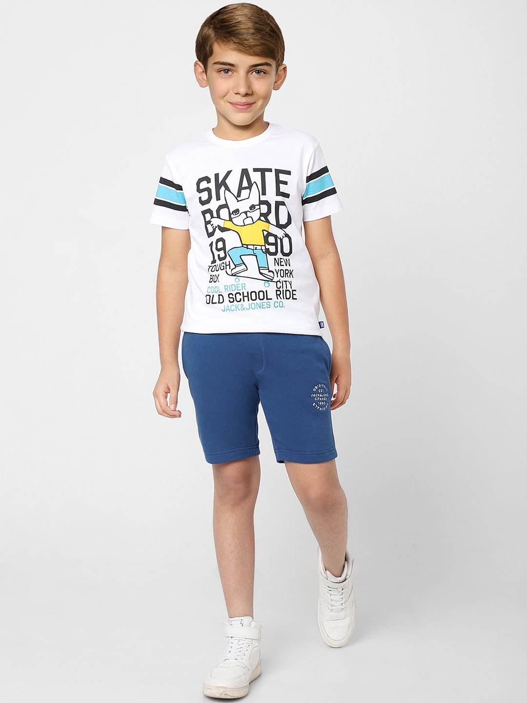 Boys White Graphic Print Crew Neck T-shirt - 4/5Y