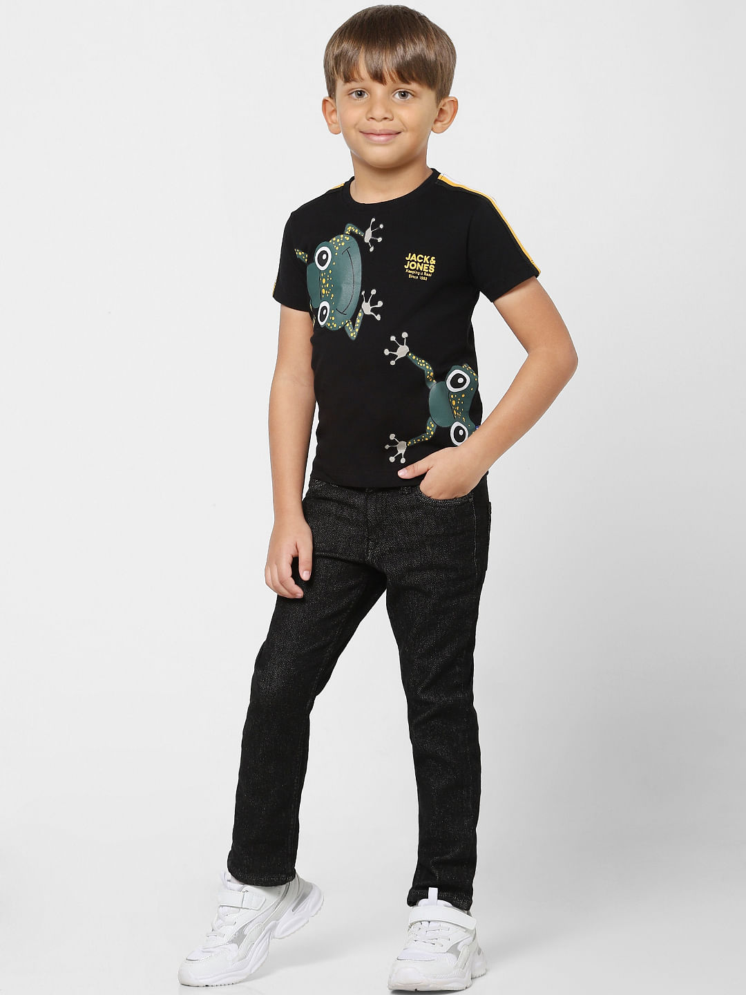 Boys Black Graphic Print Crew Neck T-shirt