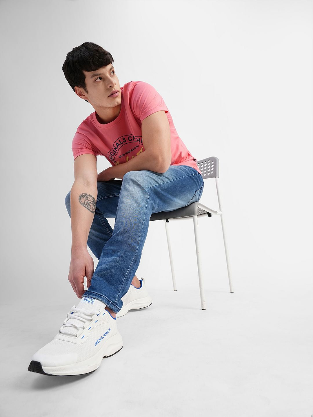 Blue Low Rise Washed Ben Skinny Fit Jeans