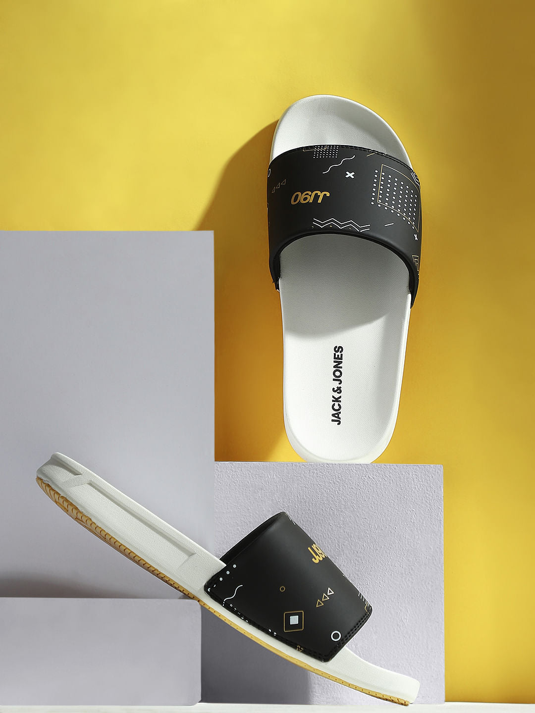 Yellow & White Printed Sliders - 40