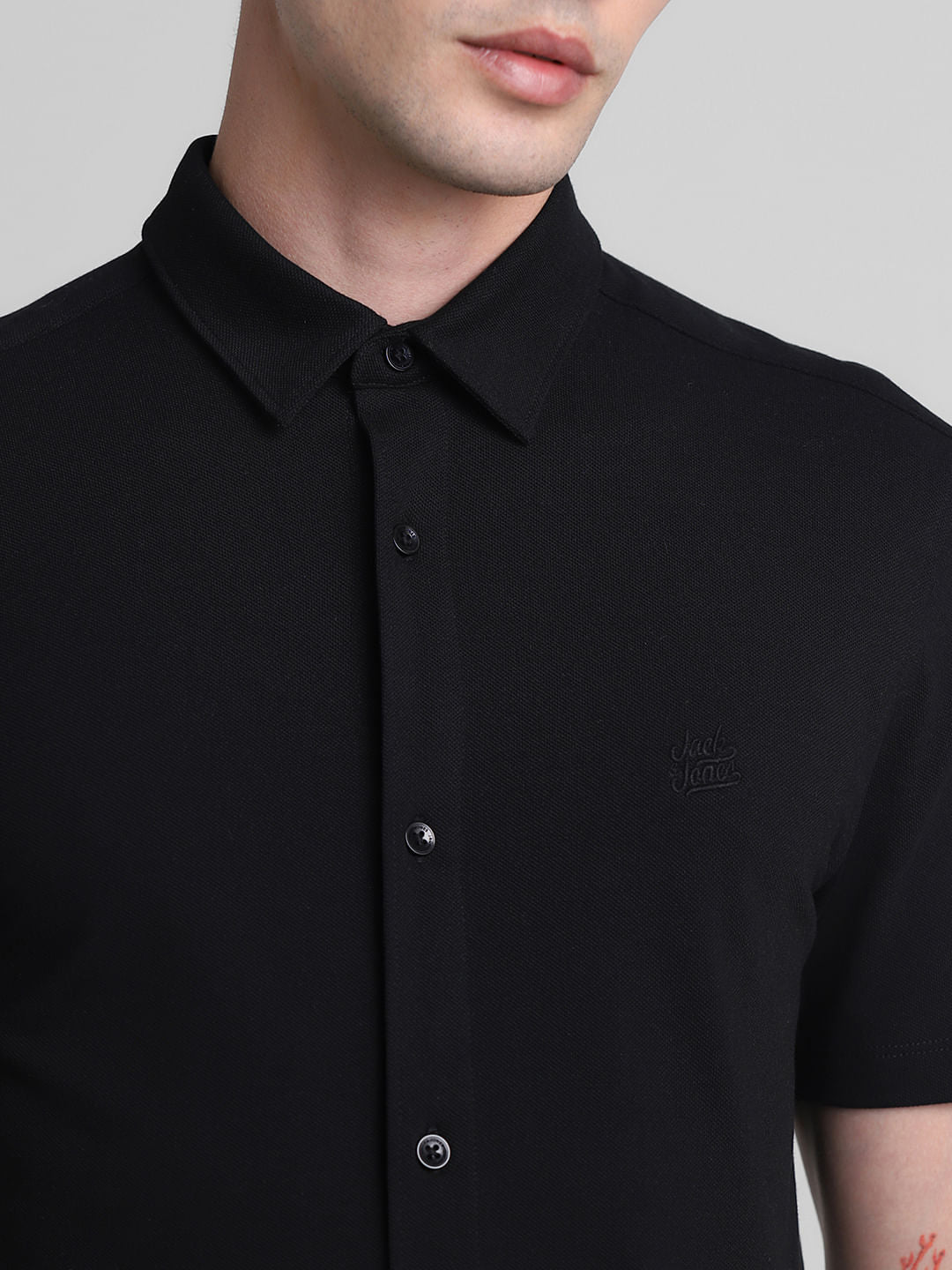 Black Knitted Short Sleeves Shirt