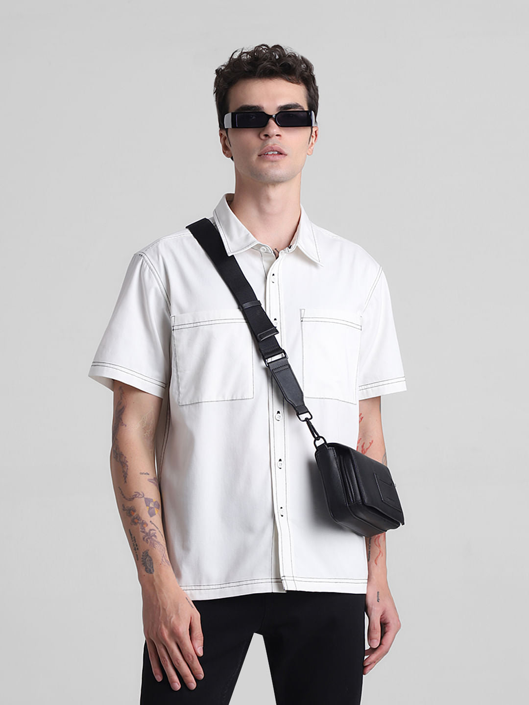 Beige Contrast Stitch Short Sleeves Shirt - M