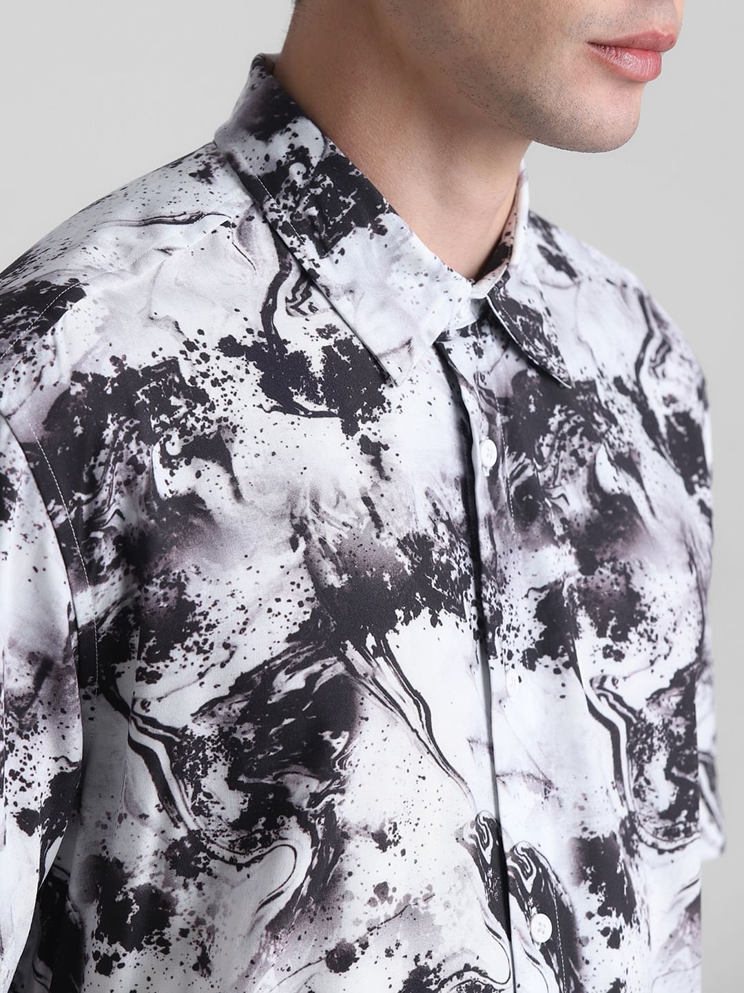 Black Printed Short Sleeves Shirt