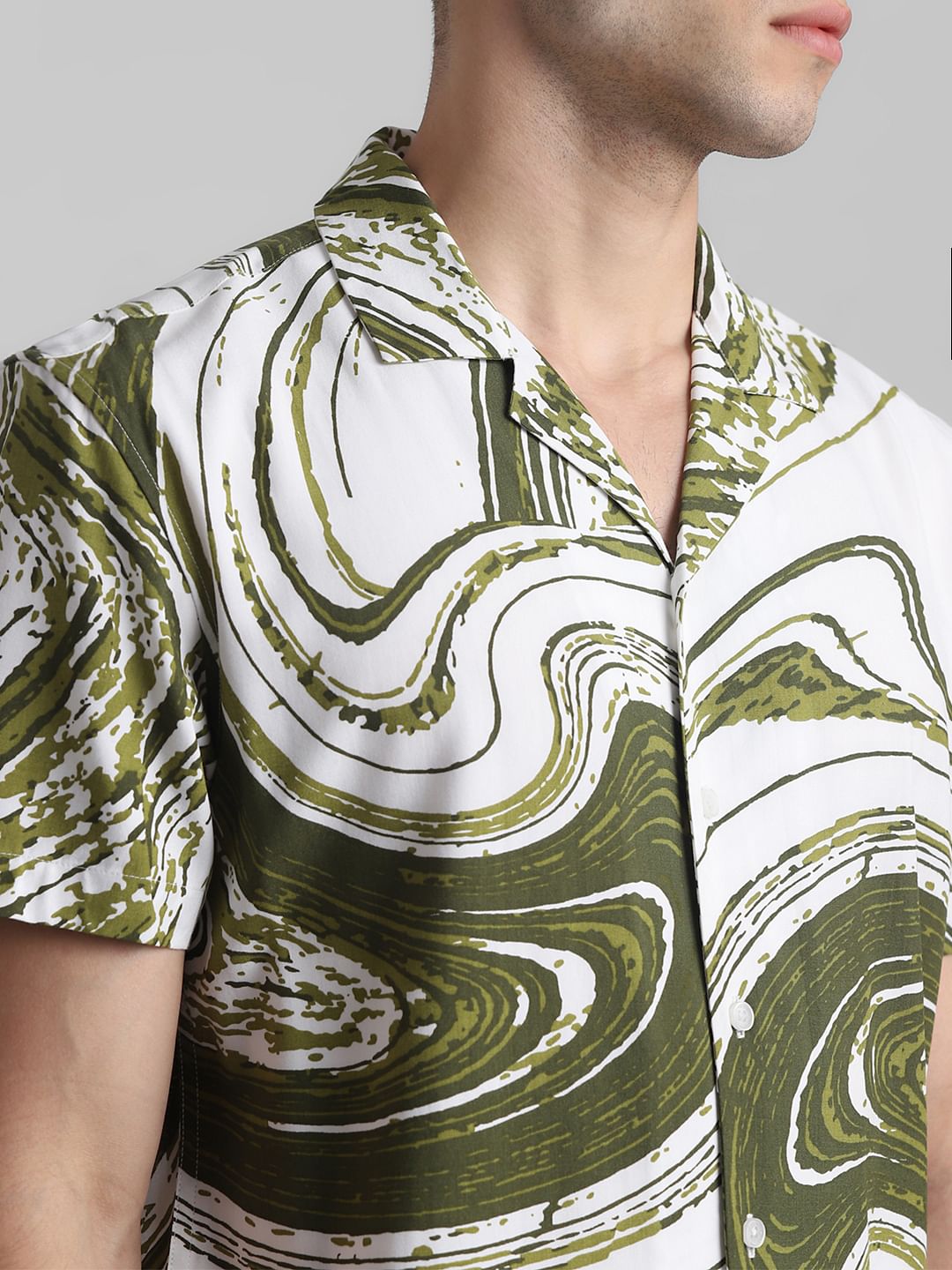 Green Abstract Print Short Sleeves Shirt