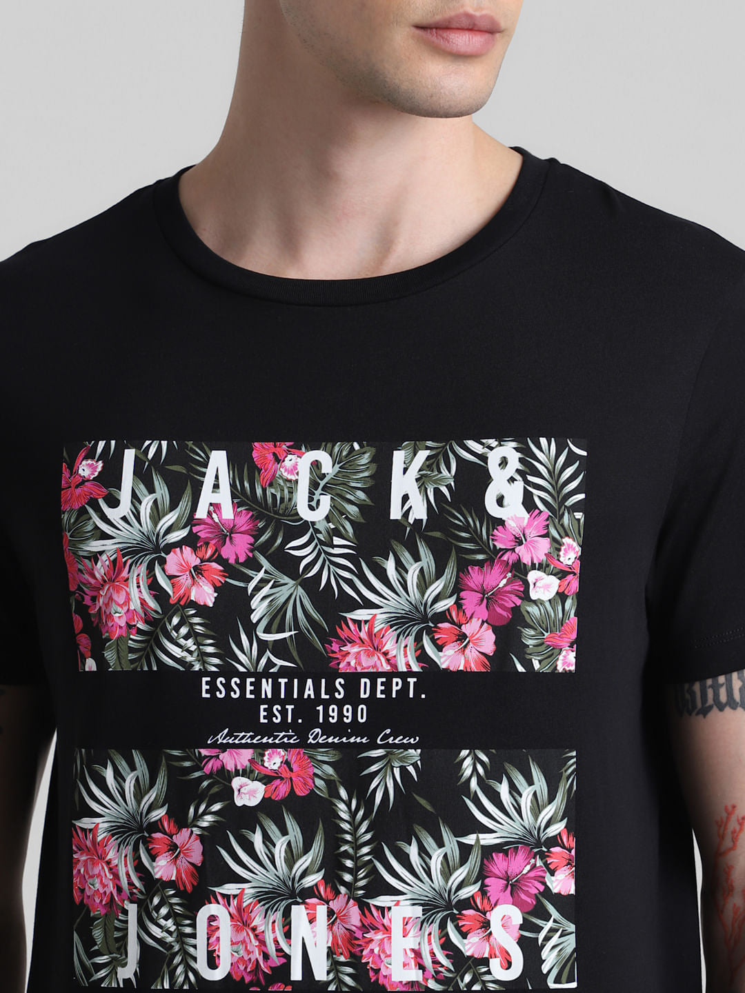 Black Tropical Print Crew Neck T-shirt