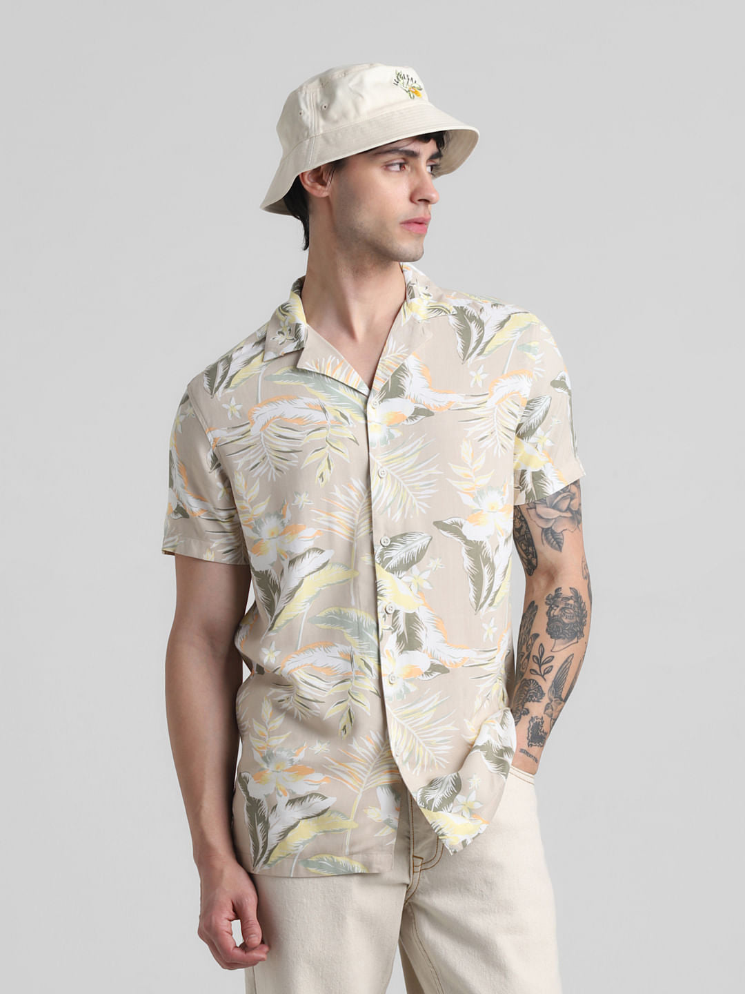 Beige Floral Short Sleeves Shirt - S