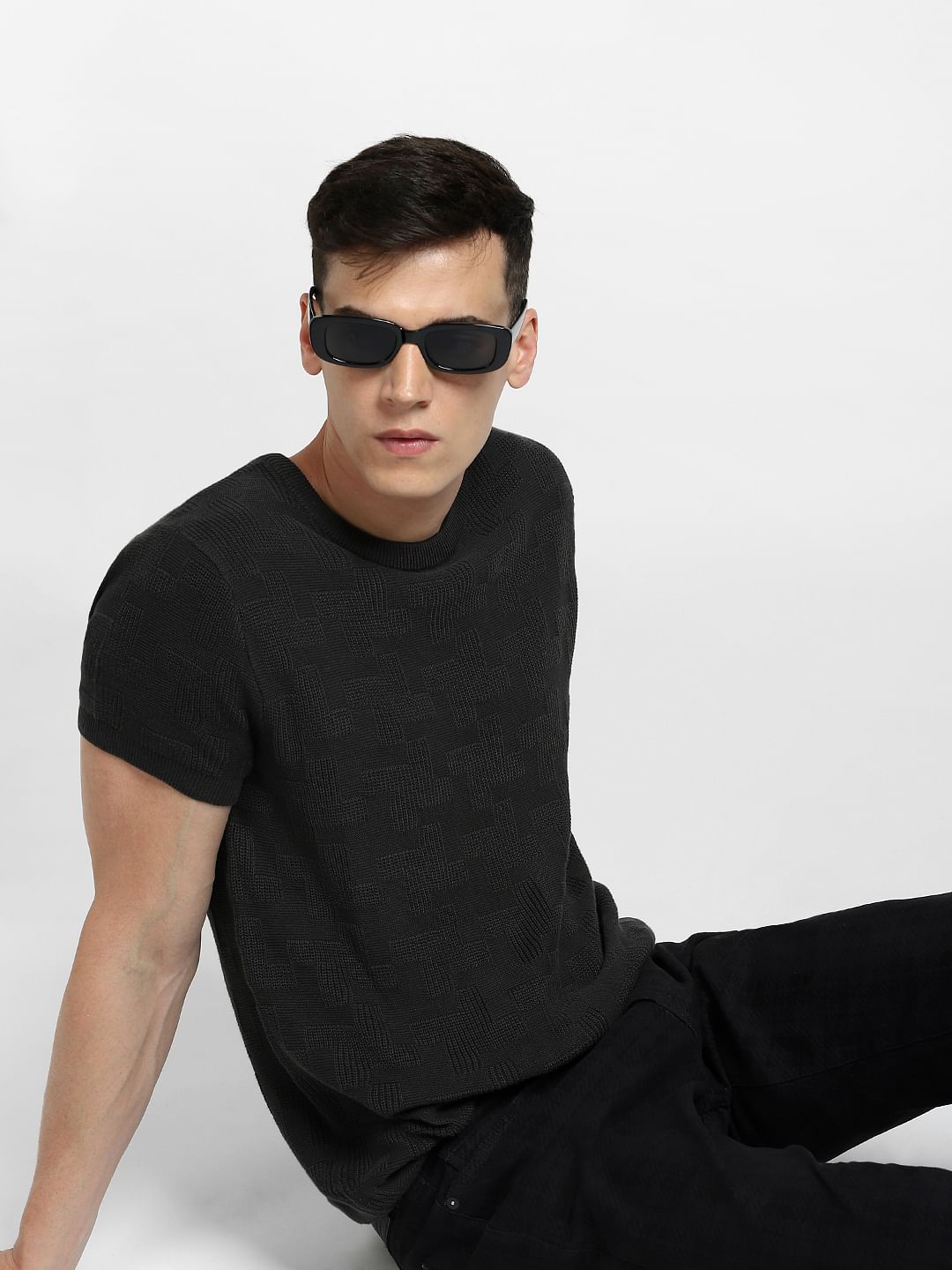 BLACK KNIT CREW NECK T-SHIRT