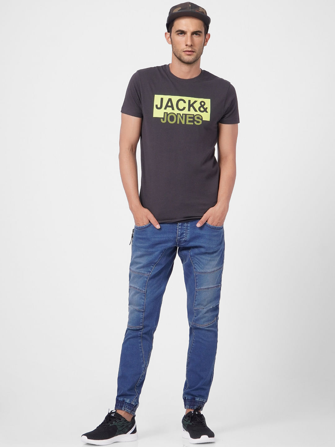 Black Graphic Crew Neck T-shirt