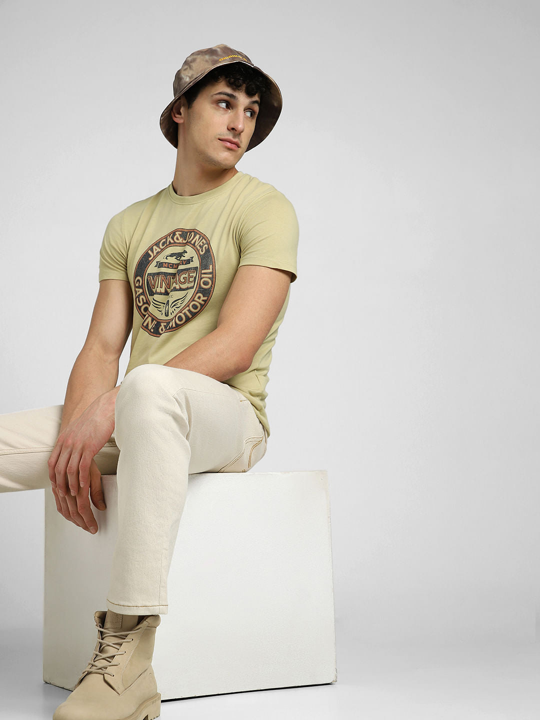 Light Beige Graphic Print Crew Neck T-shirt - S