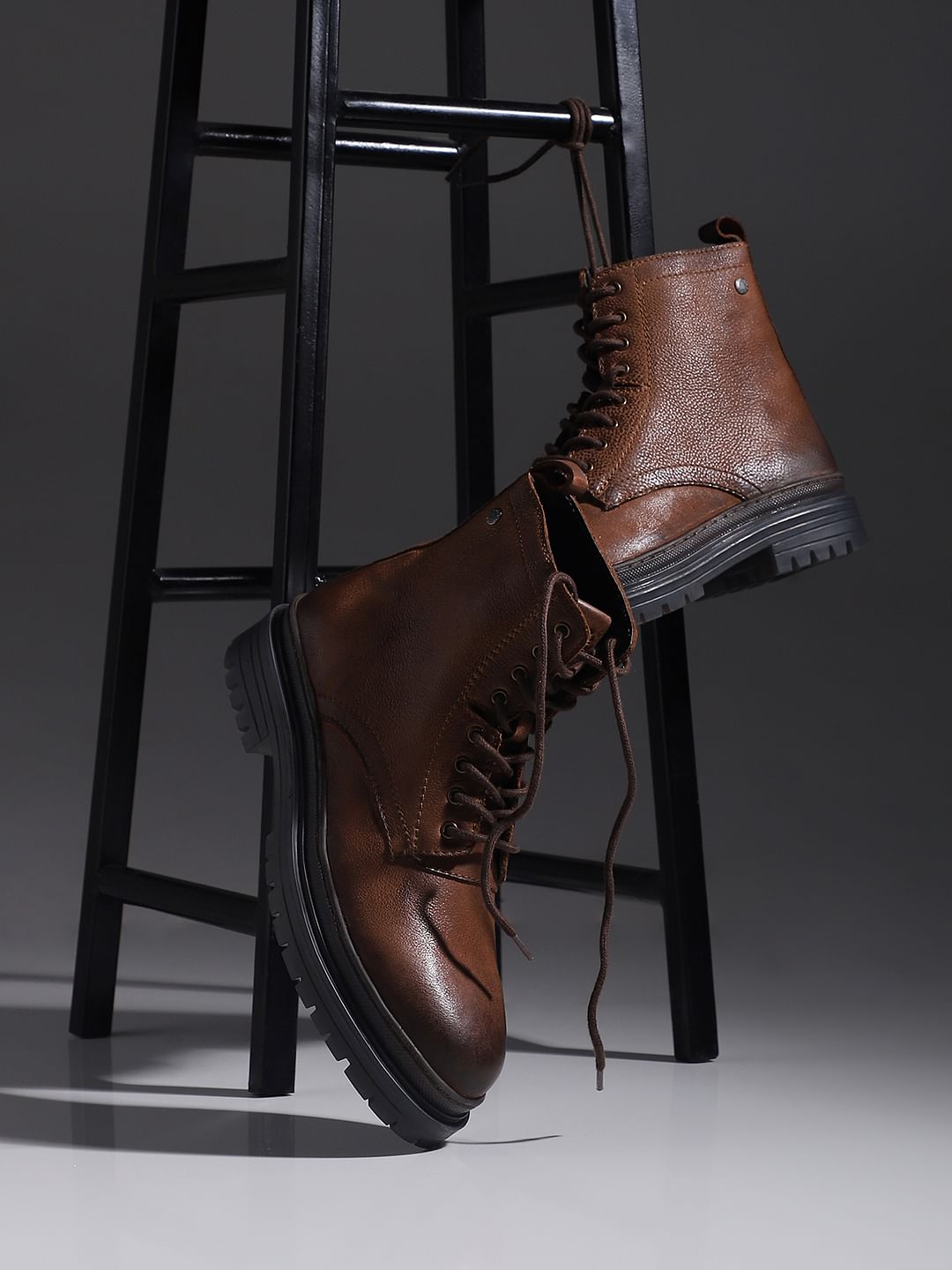 Brown Vintage Styled Leather Boots - 6