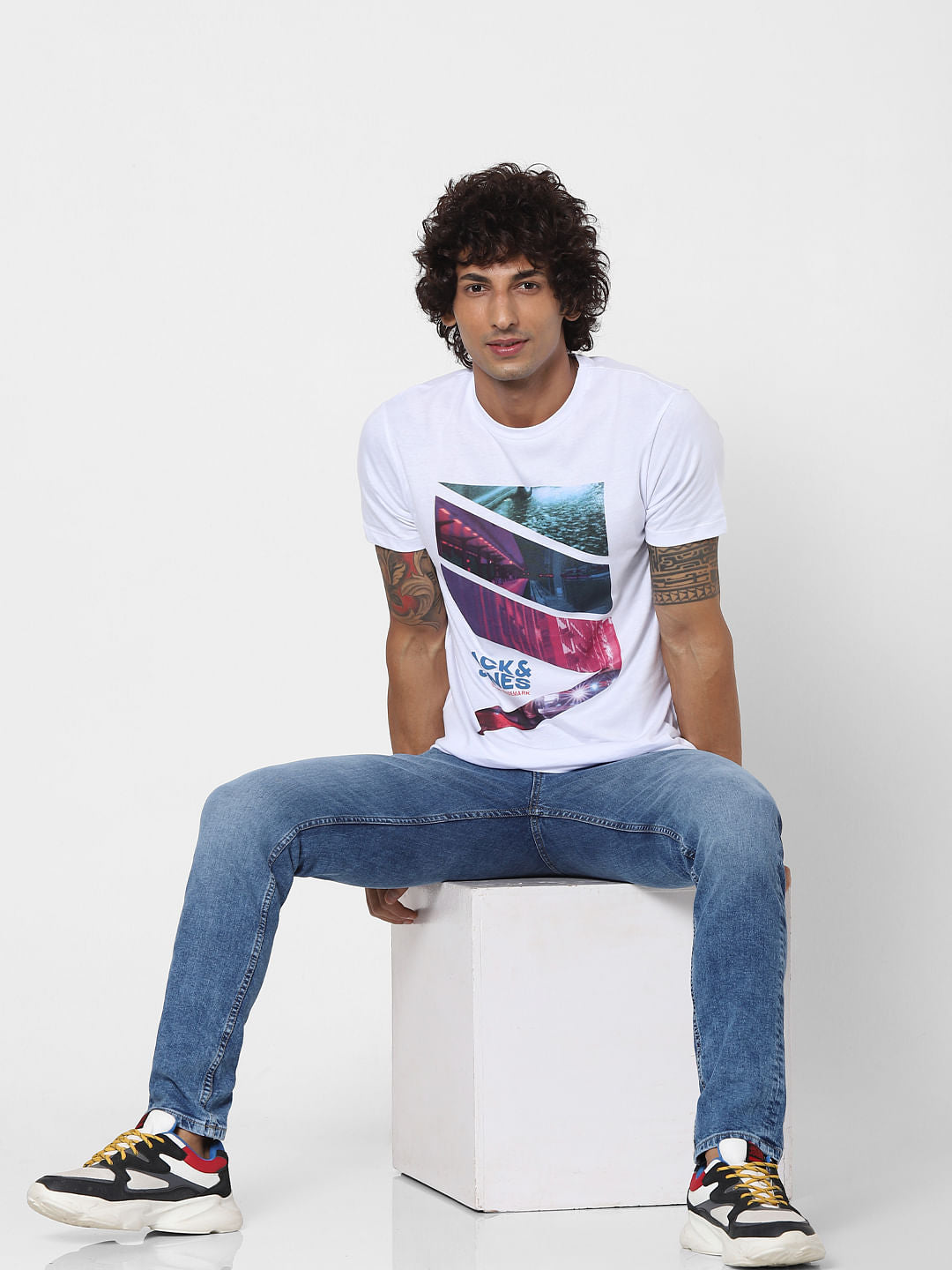 White Graphic Print Crew Neck T-shirt - S