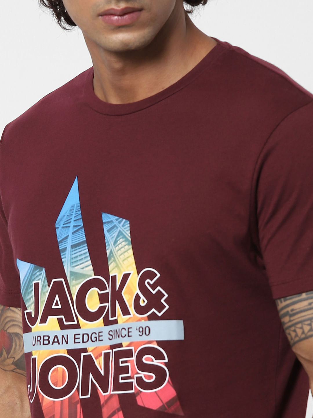 Maroon Graphic Logo Print Crew Neck T-shirt