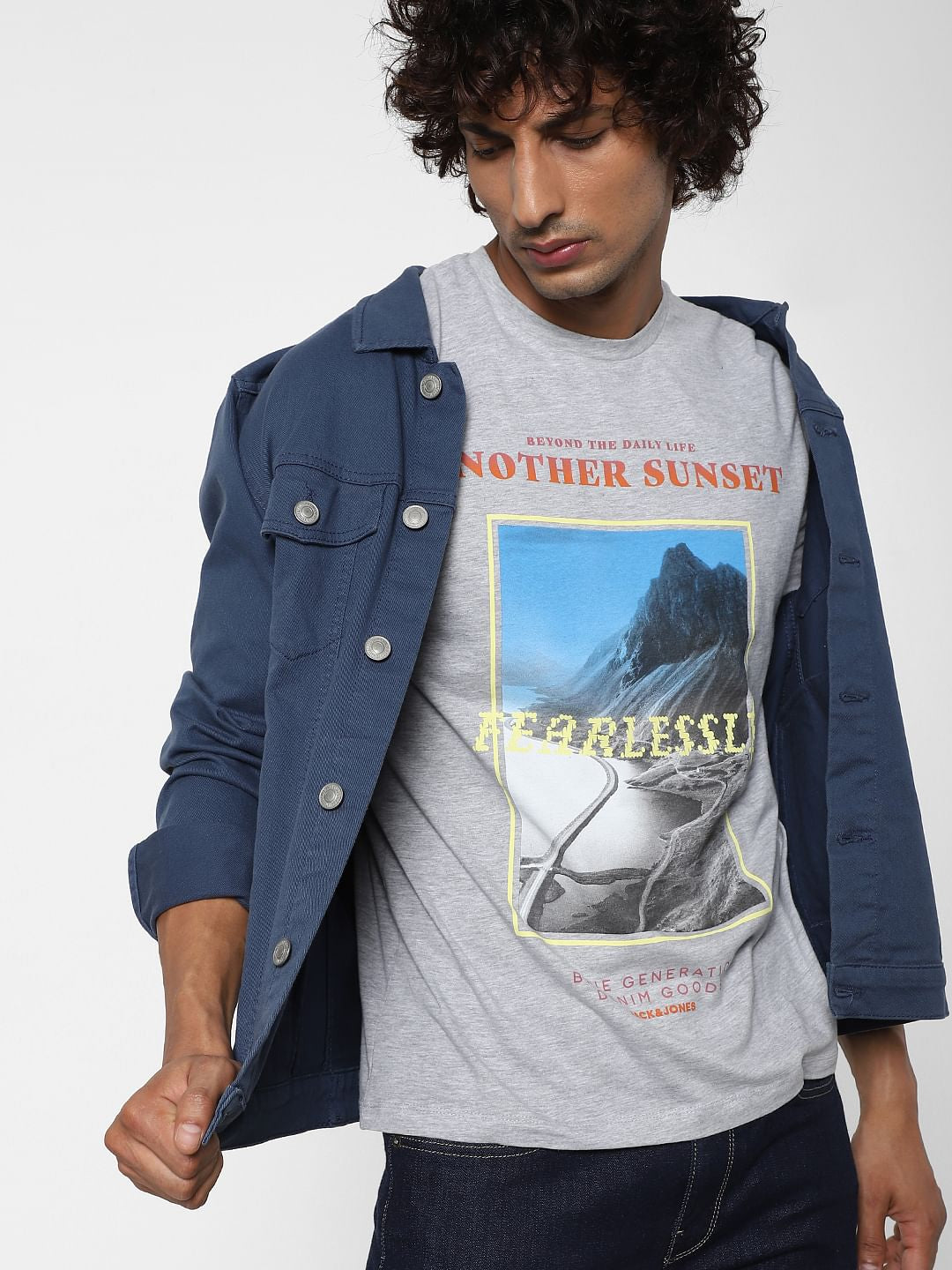 Grey Graphic Print Crew Neck T-shirt - S
