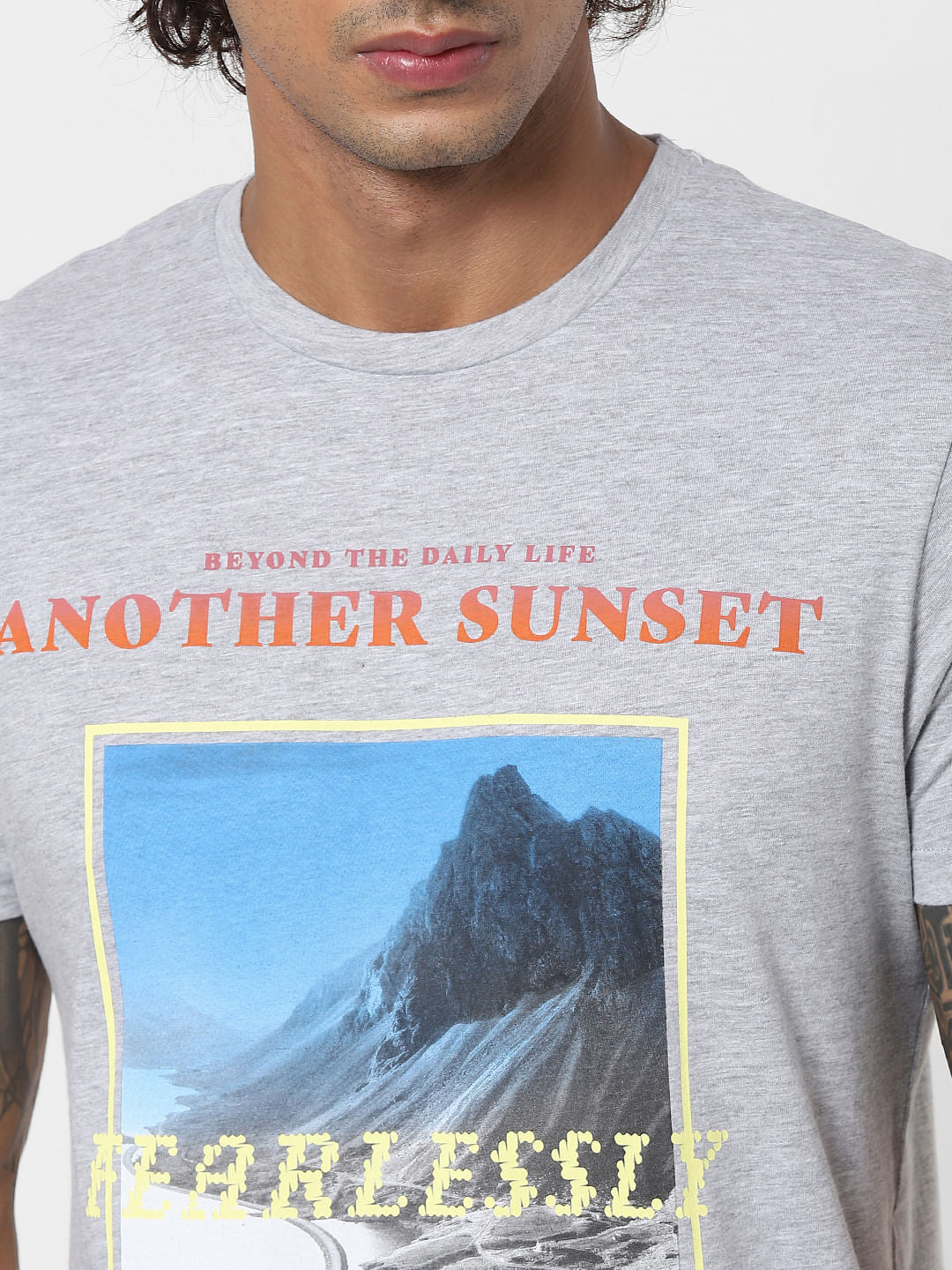 Grey Graphic Print Crew Neck T-shirt