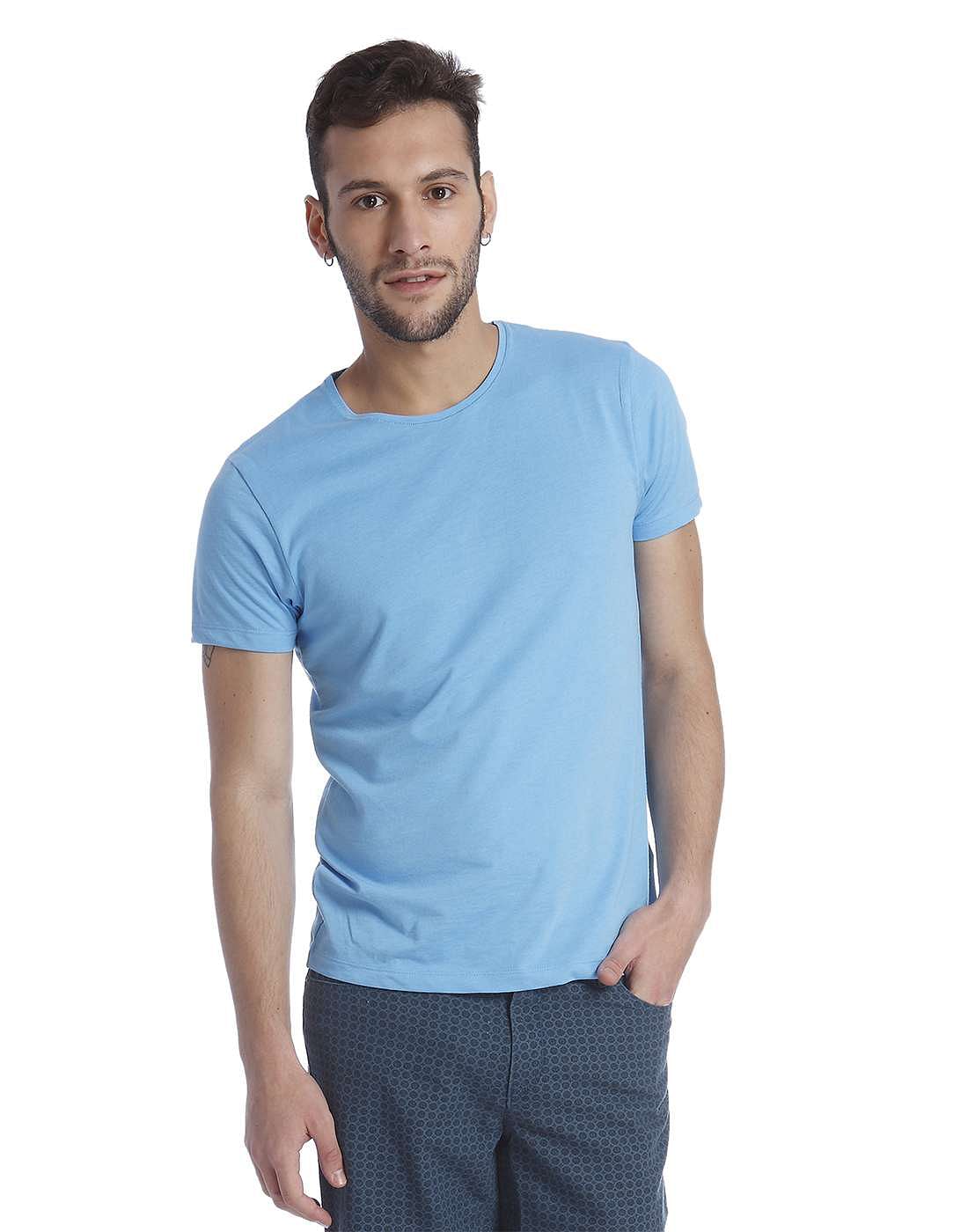 Solid Casual T-Shirt - S