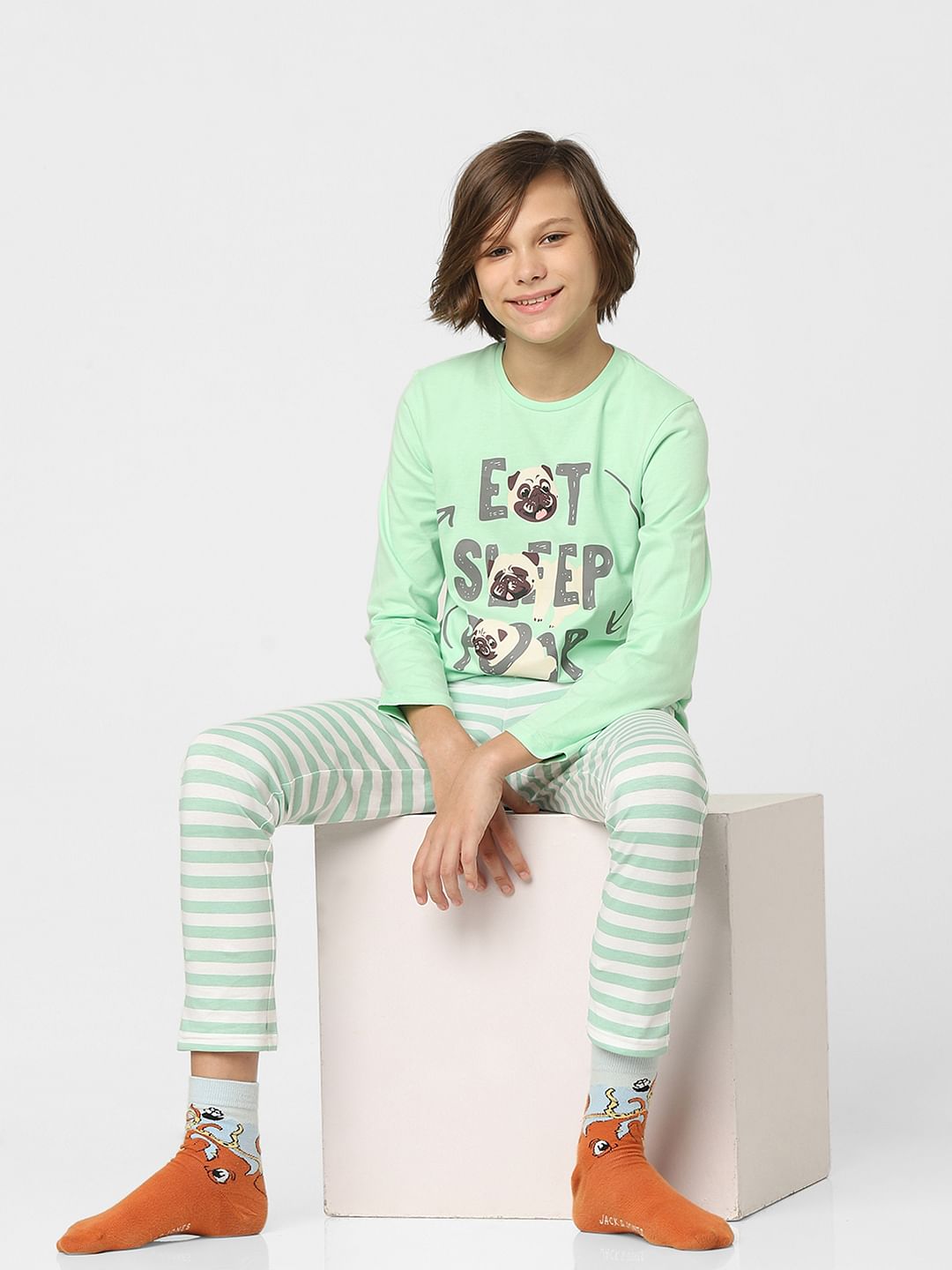 Boys Green Printed T-shirts & Pyjama Night Suit Set - 4/5Y