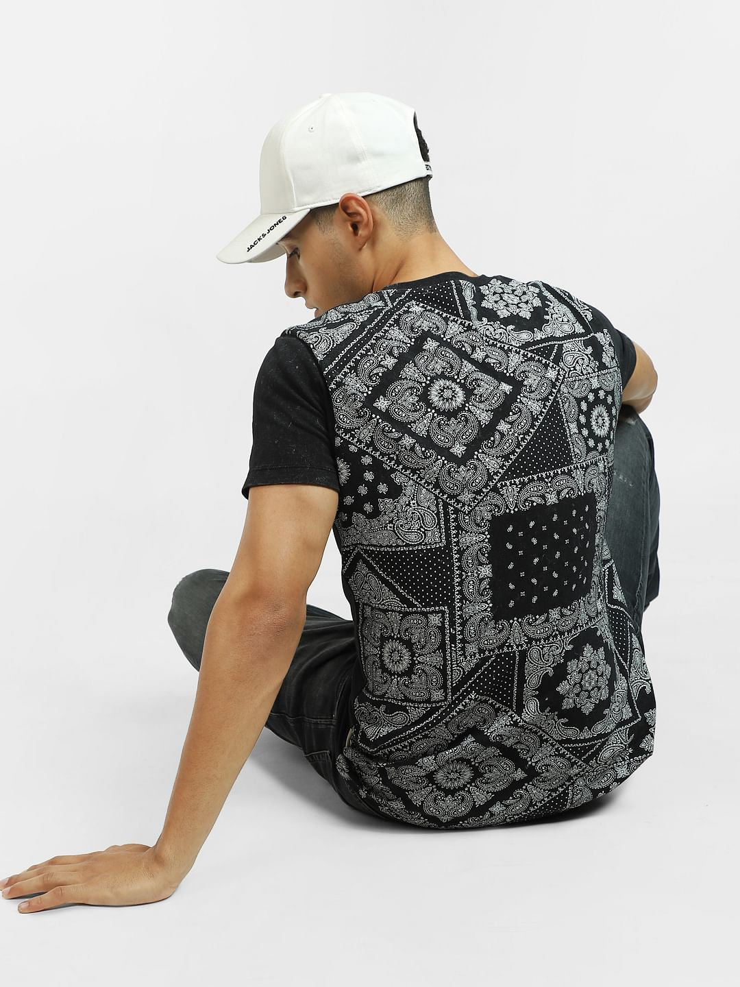 Black Graphic Print Crew Neck T-shirt - S
