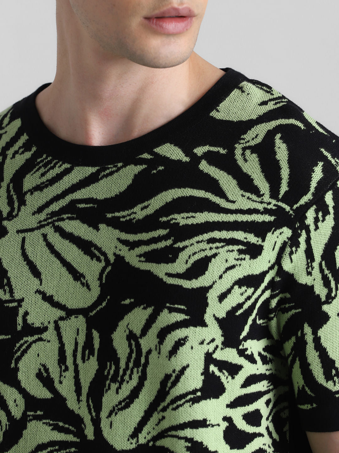 Black Printed Jacquard Knit T-shirt