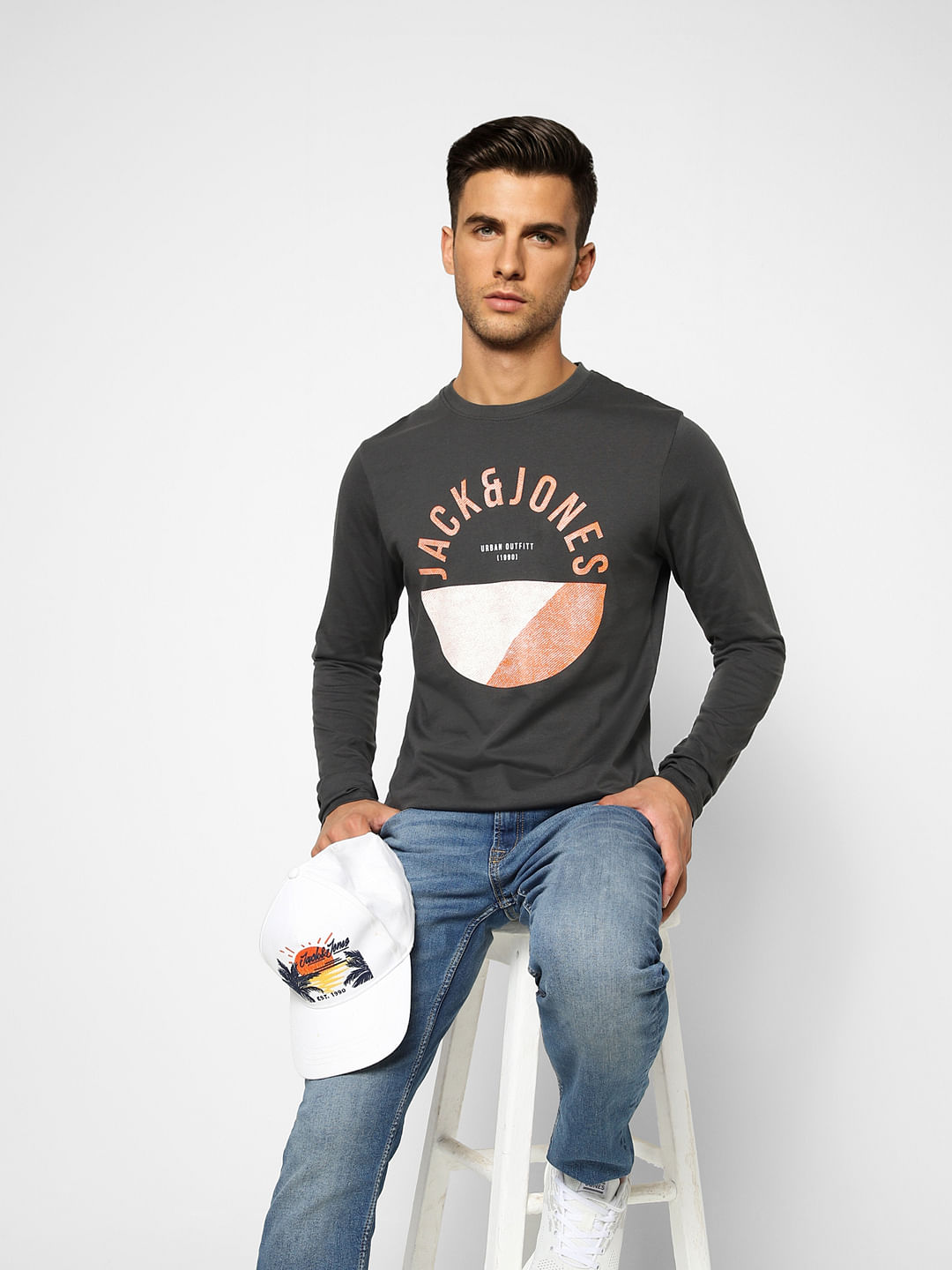 Black Graphic Print Crew Neck T-shirt - S