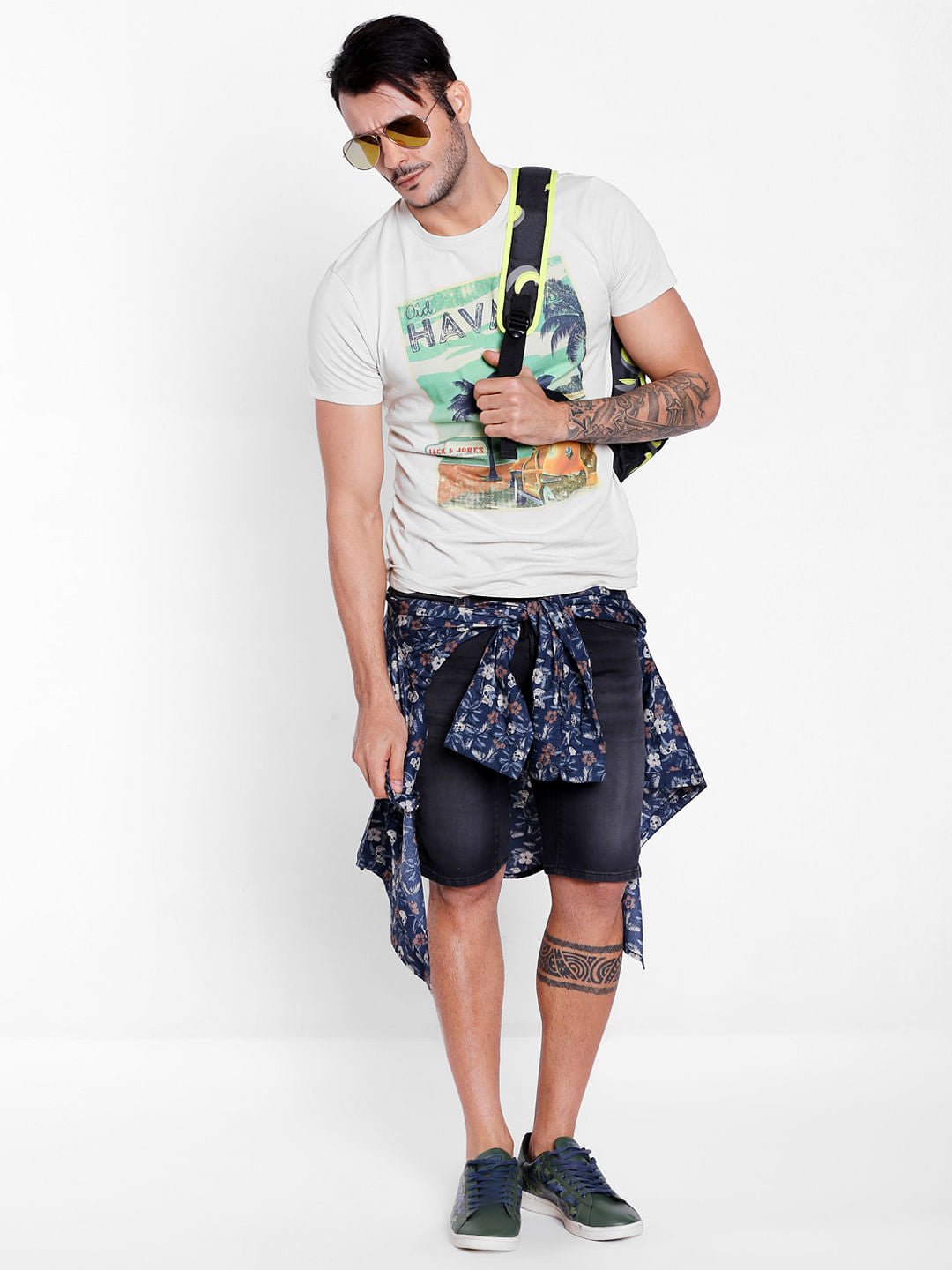Black Low Rise Tim Anti Fit Jeans
