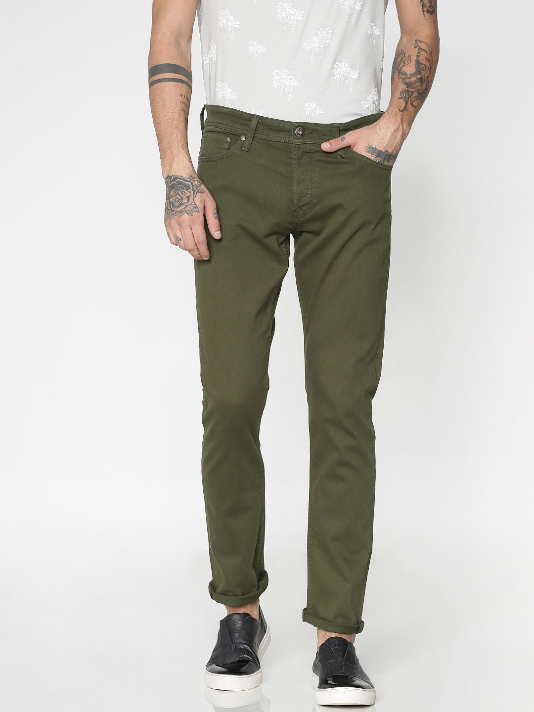 Green Low Rise Over Dyed Slim Fit Pants - 28/30