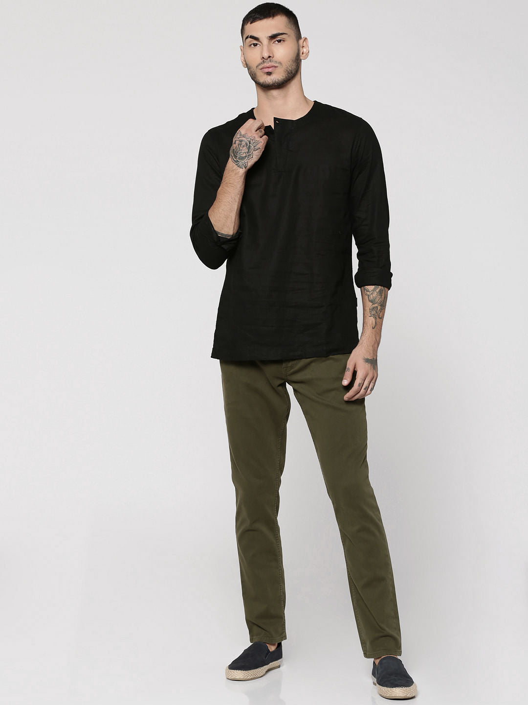 Black Slim Fit Henley Neck T-Shirt - S