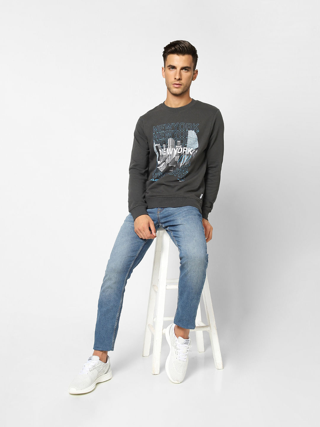 Black Graphic Print Sweatshirt