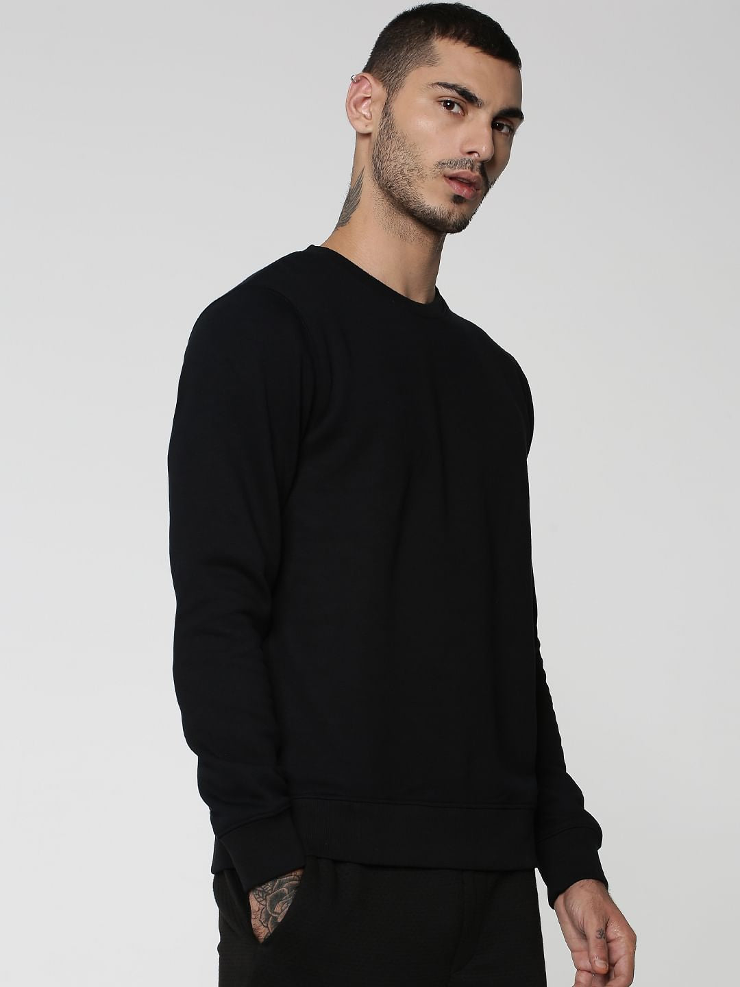 Black Sweatshirt