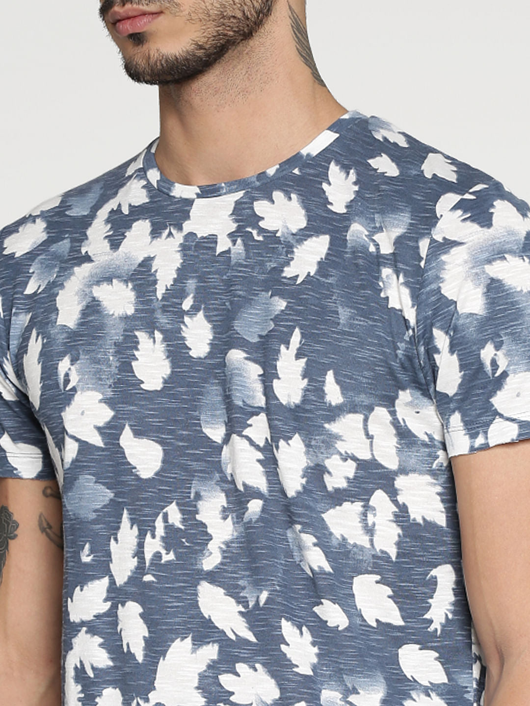 White And Blue All Over Tropical Print Slim Fit Crew Neck T-Shirt