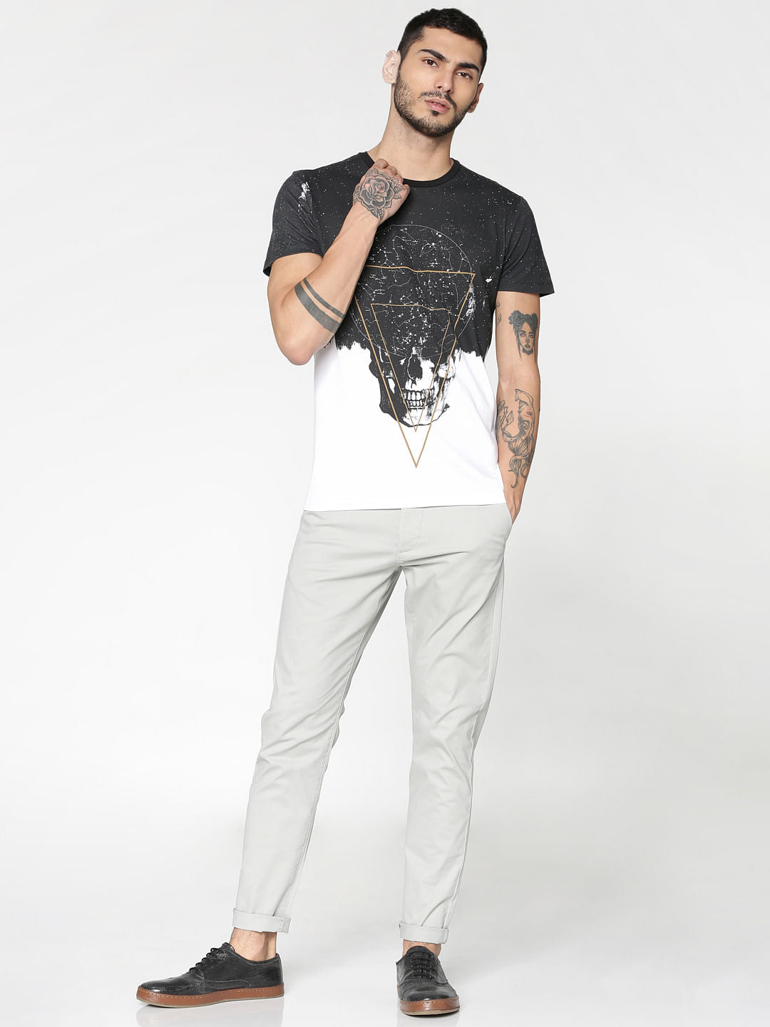 White And Black Graphic Print Slim Fit Crew Neck T-Shirt