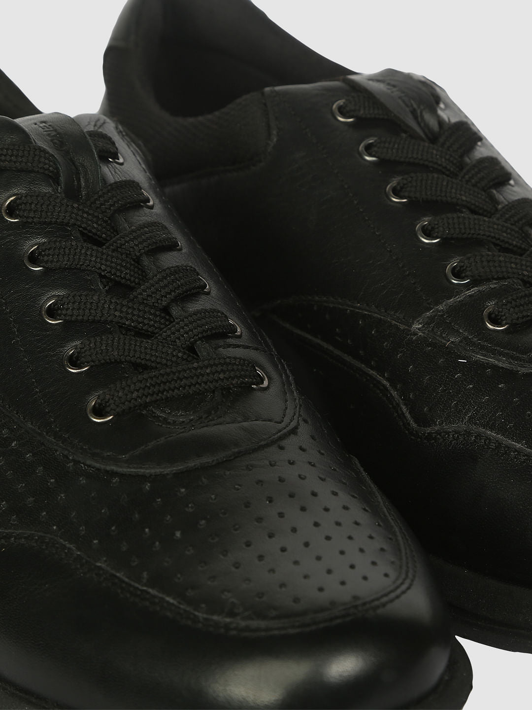 Black Sneakers