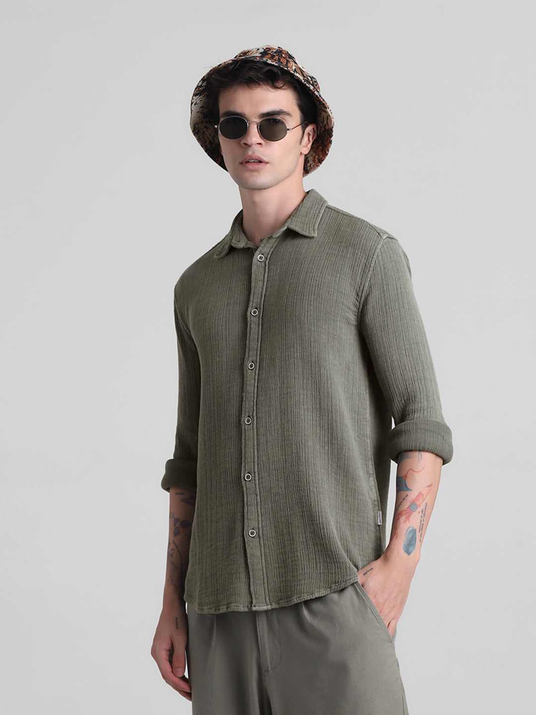Men Ivy Green Textured Cotton Regular Fit Casual Shirt - S