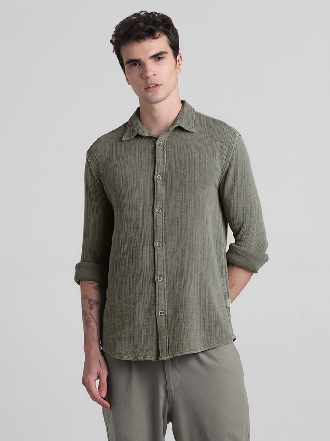 Men Ivy Green Textured Cotton Regular Fit Casual Shirt