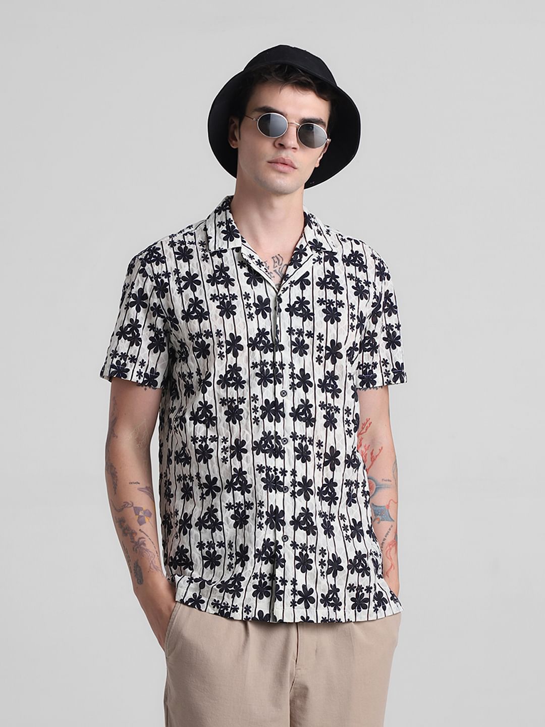 Black Embossed Print Short Sleeves Shirt - S