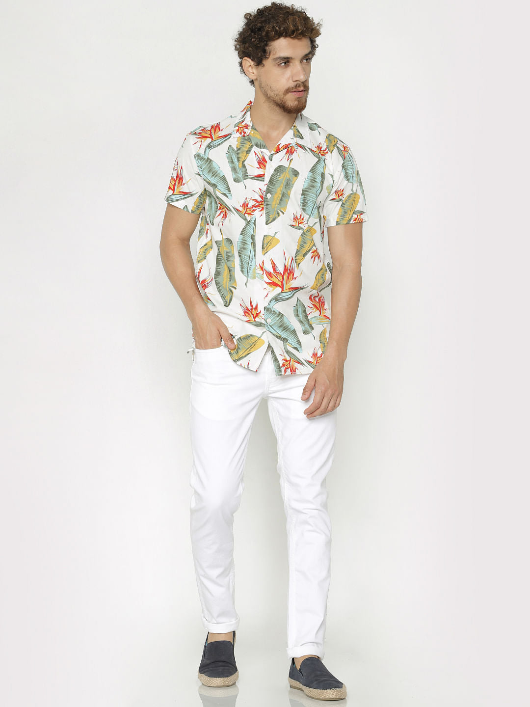 White All Over Print Short Sleeves Shirt