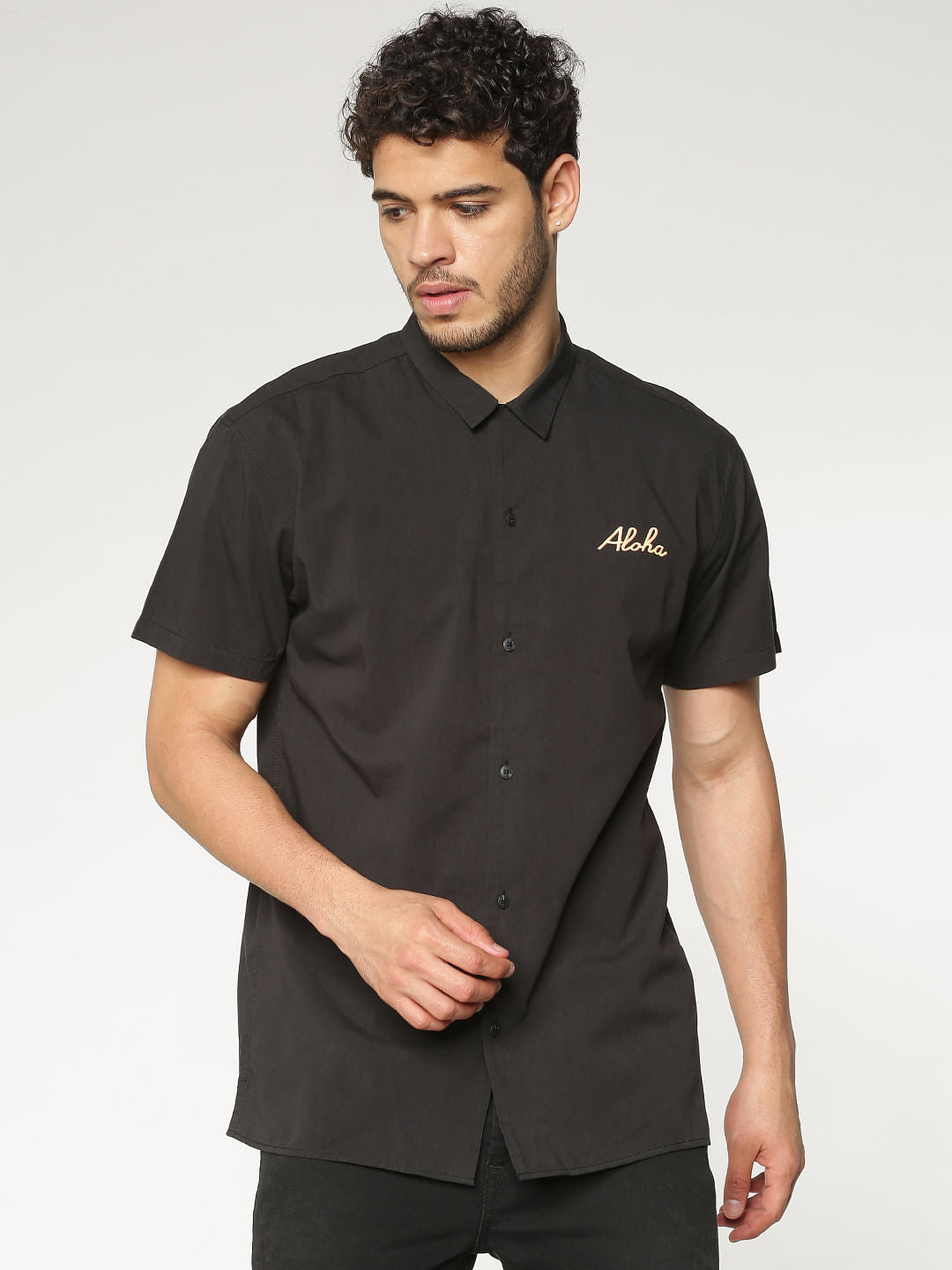 Black Back Graphic Print Short Sleeves Shirt