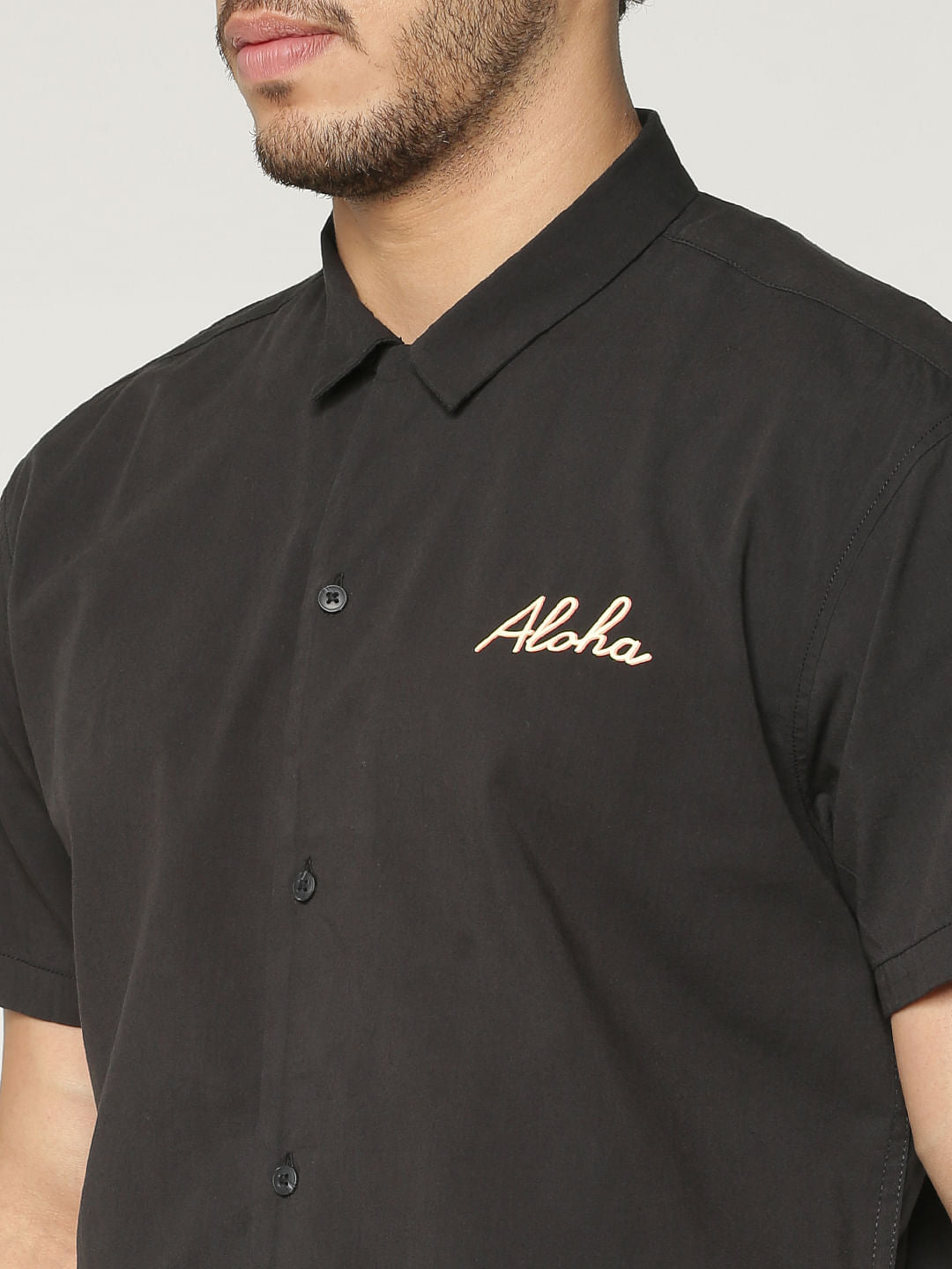 Black Back Graphic Print Short Sleeves Shirt