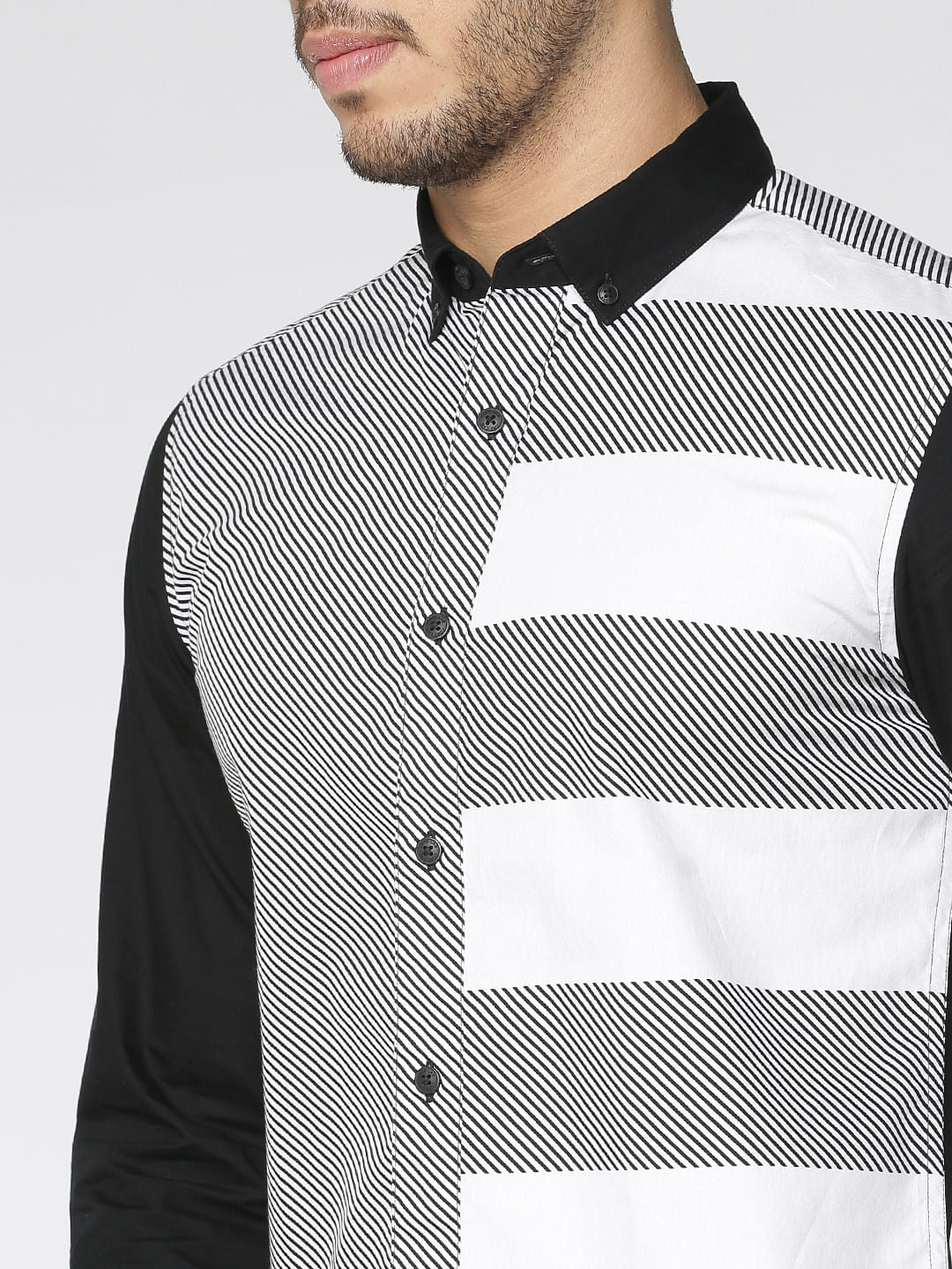 Black Colour Blocked Slim Fit Full Sleeves Shirt