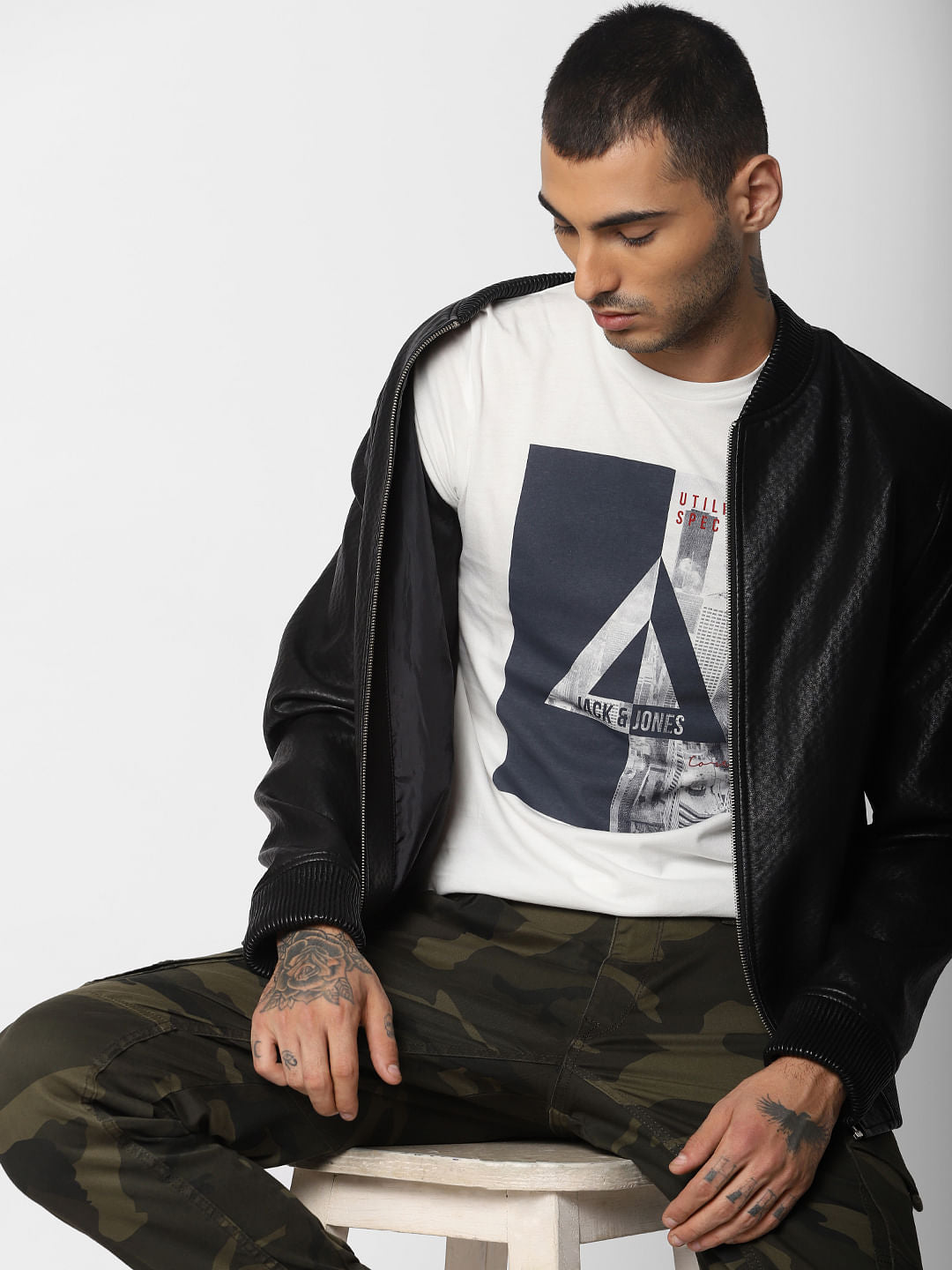 White Graphic Print Crew Neck T-shirt - S