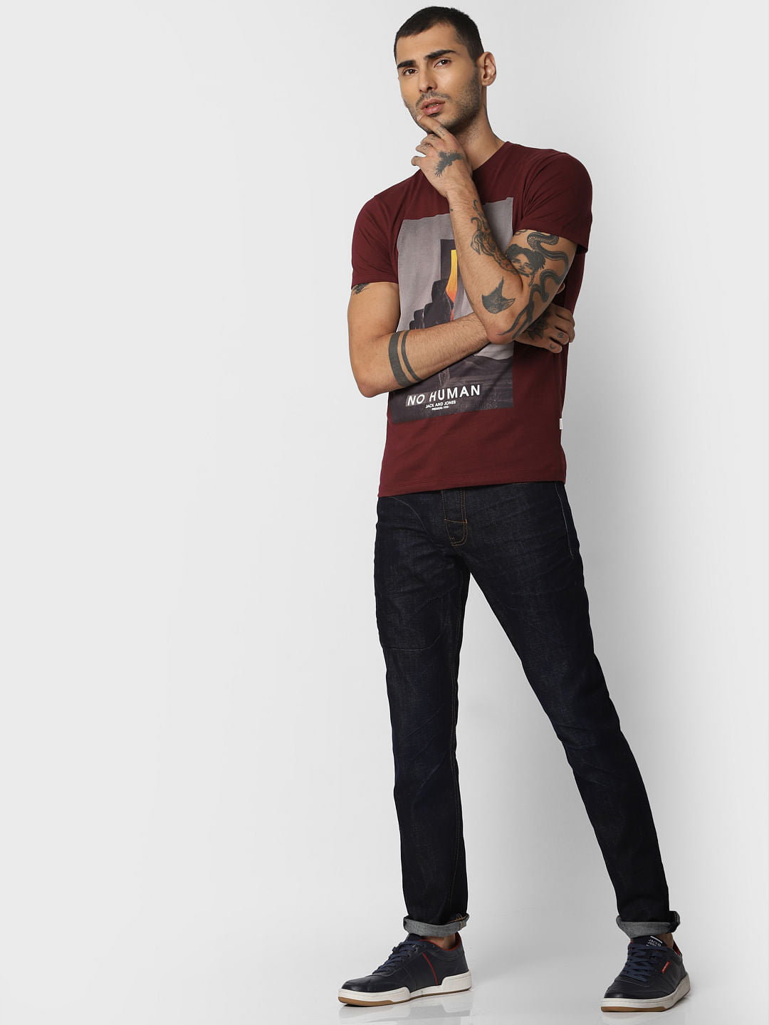 Burgundy Graphic Print Crew Neck T-shirt