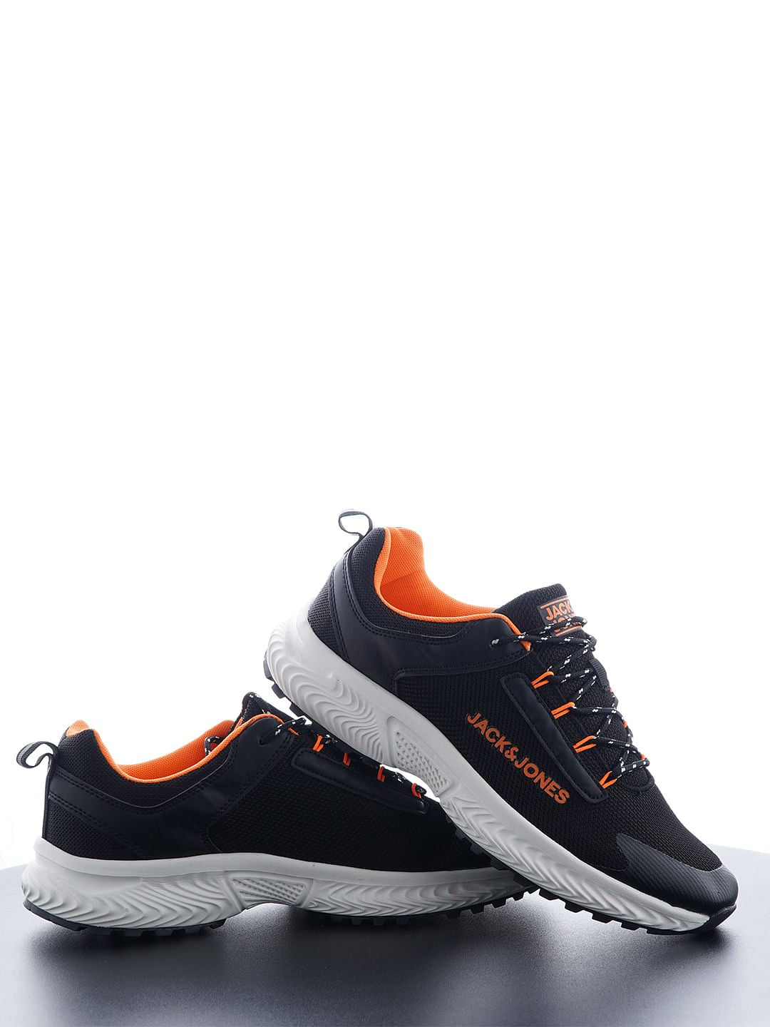 BLACK LACE-UP MESH SNEAKERS