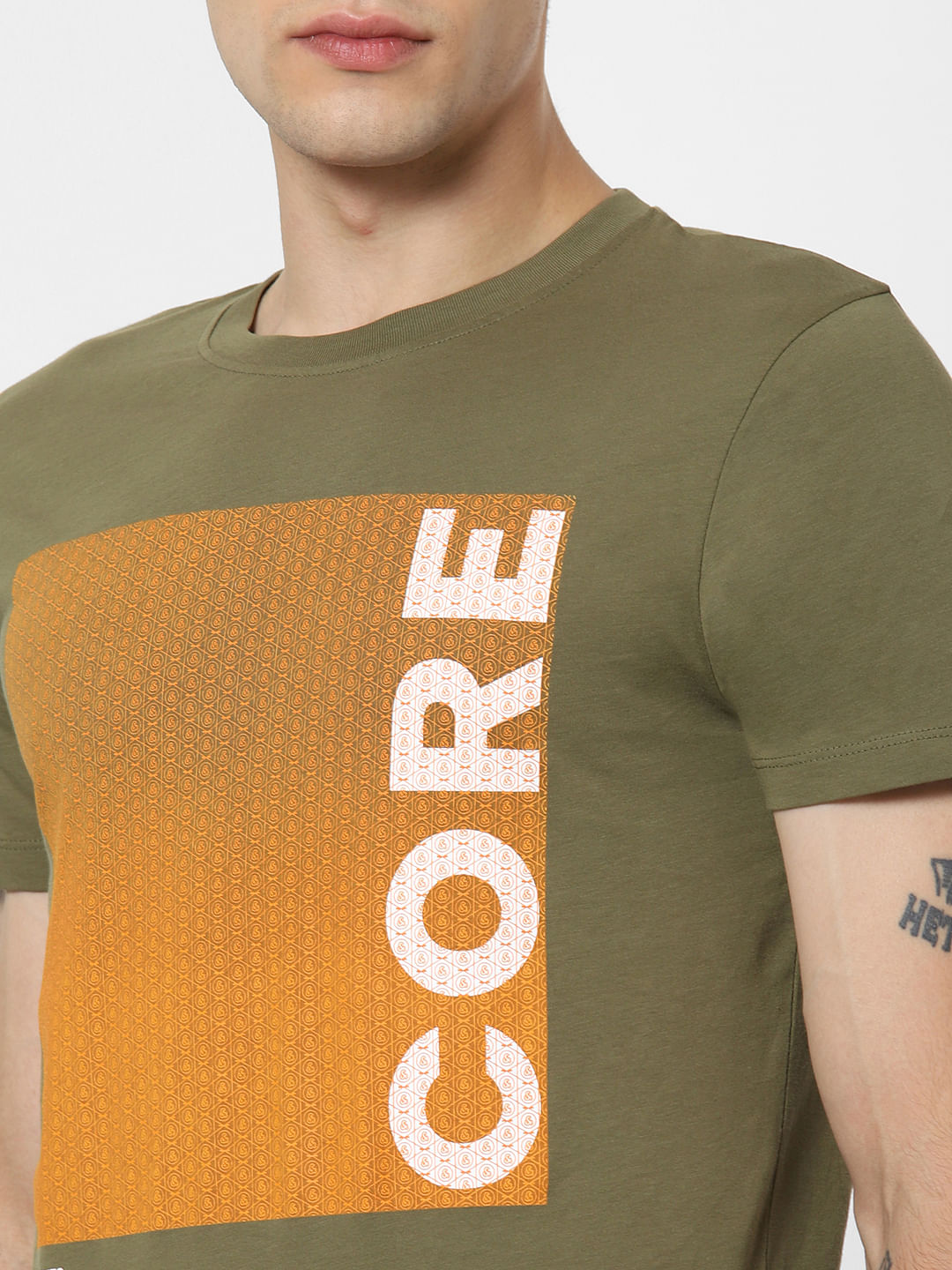 Green Patch Print Crew Neck T-Shirt