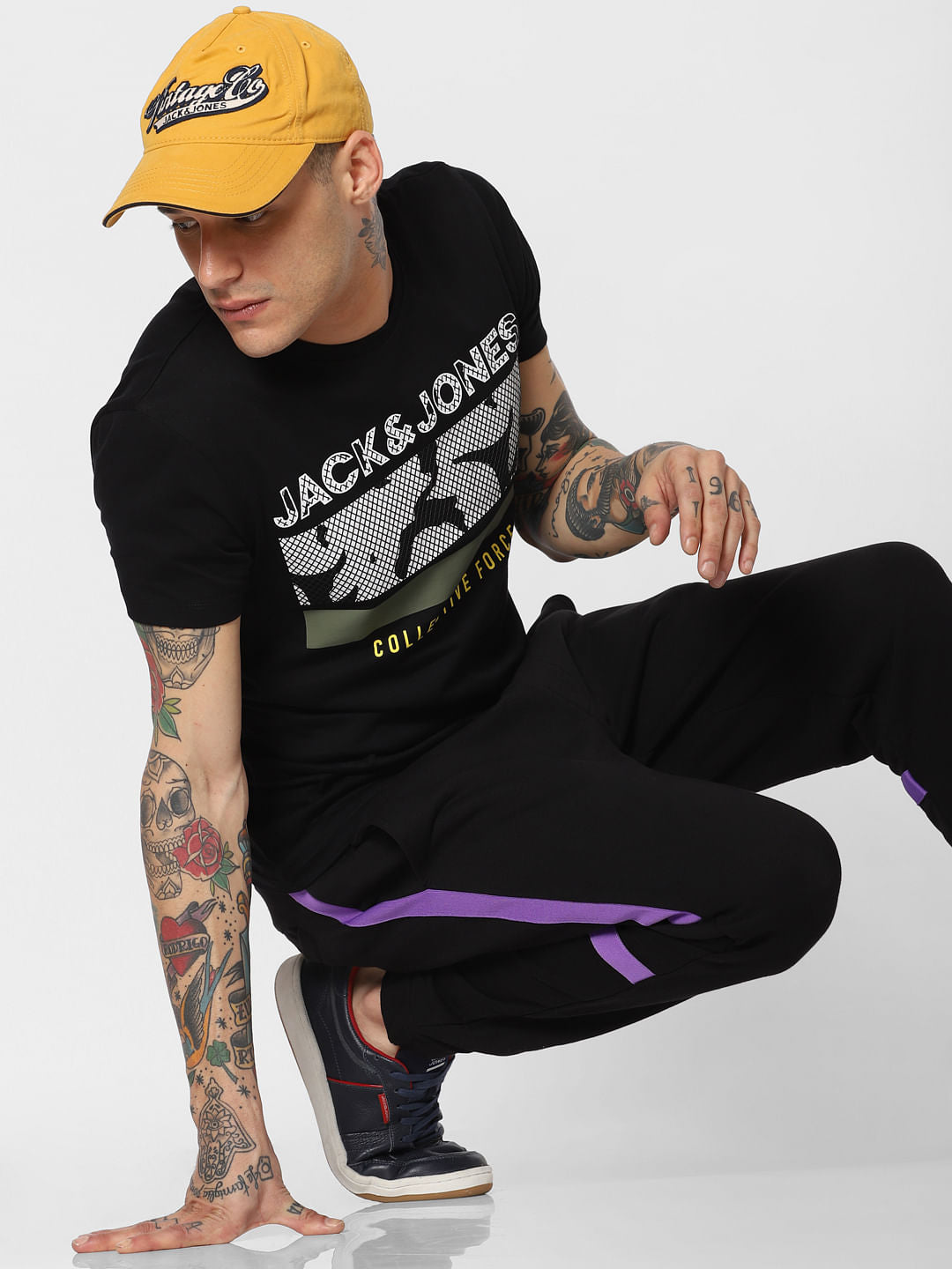 Black Tape Detail Sweatpants - S