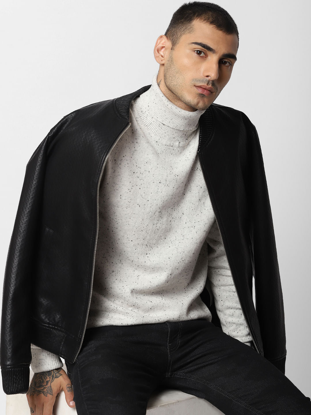 White Printed High Neck Pullover - S