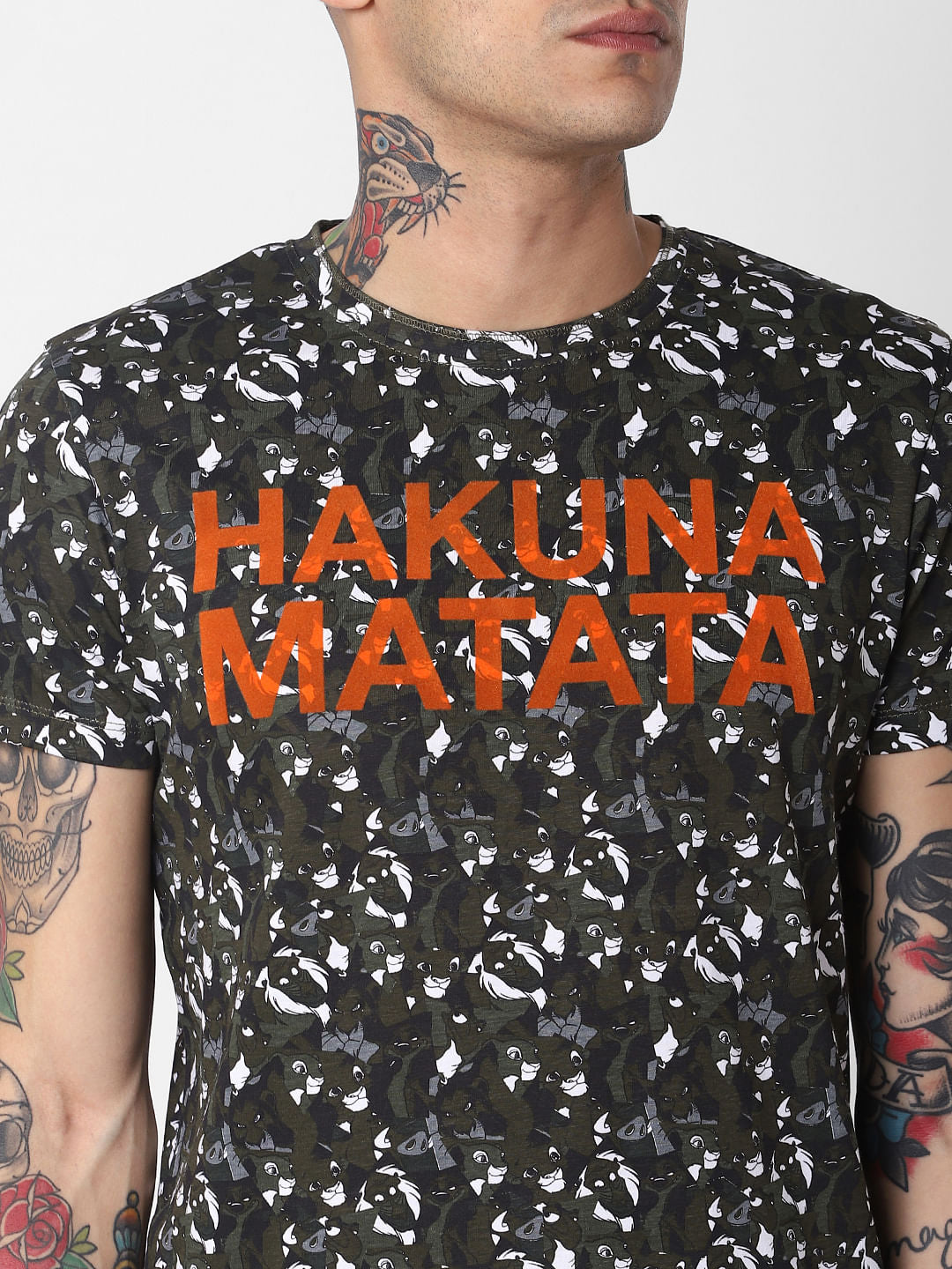 X Lion King Green Hakuna Matata Crew Neck T-Shirt