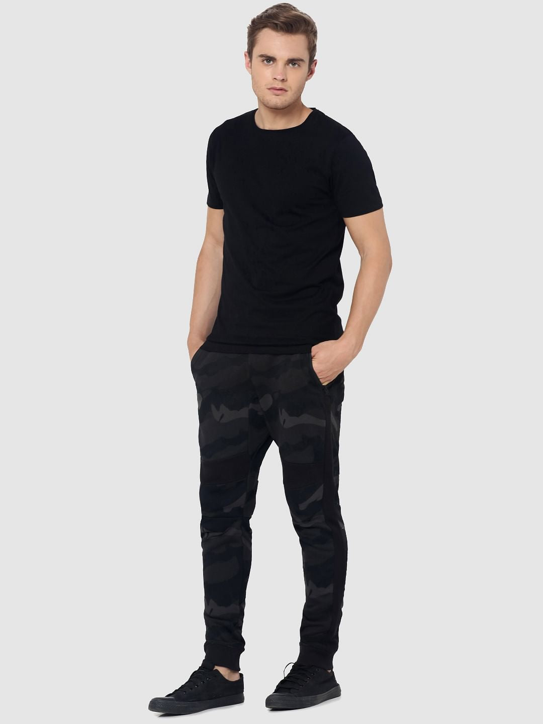 Black Crew Neck T-shirt