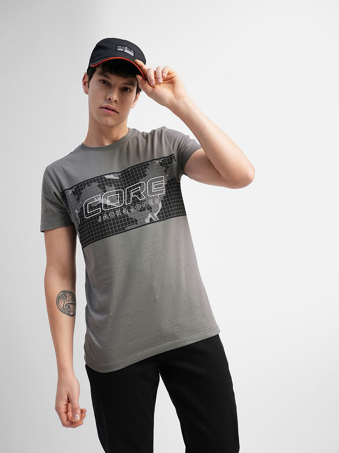 Grey Graphic Print Crew Neck T-shirt - S