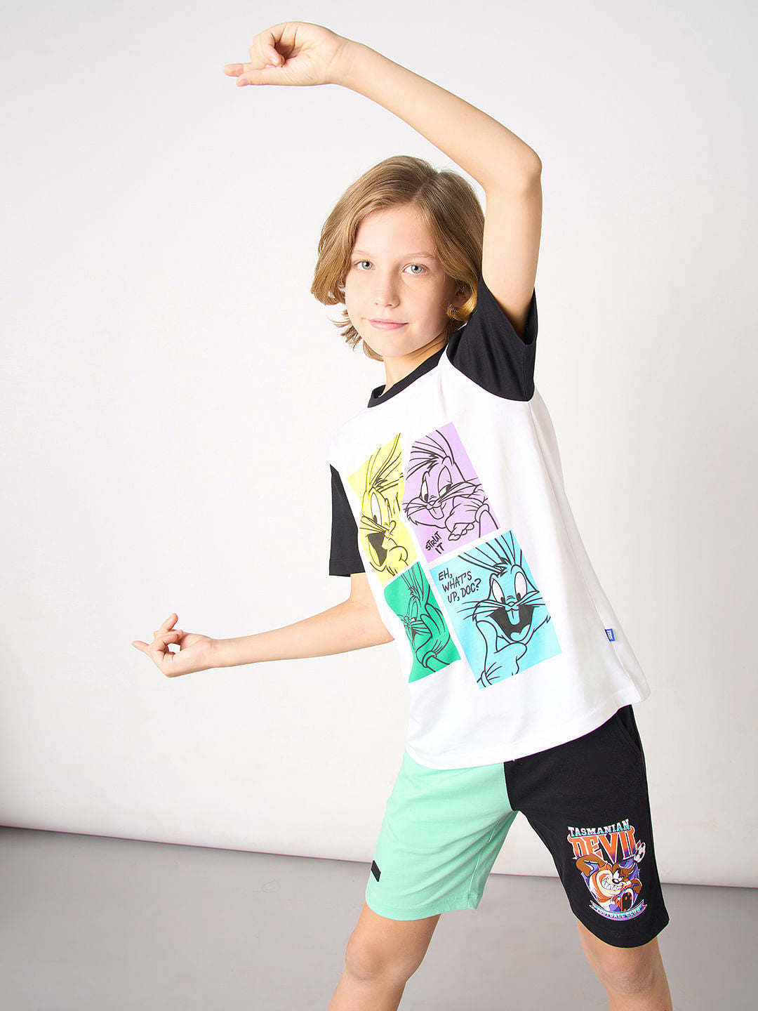 Looney Tunes White Bugs Bunny T-shirt - 4/5Y